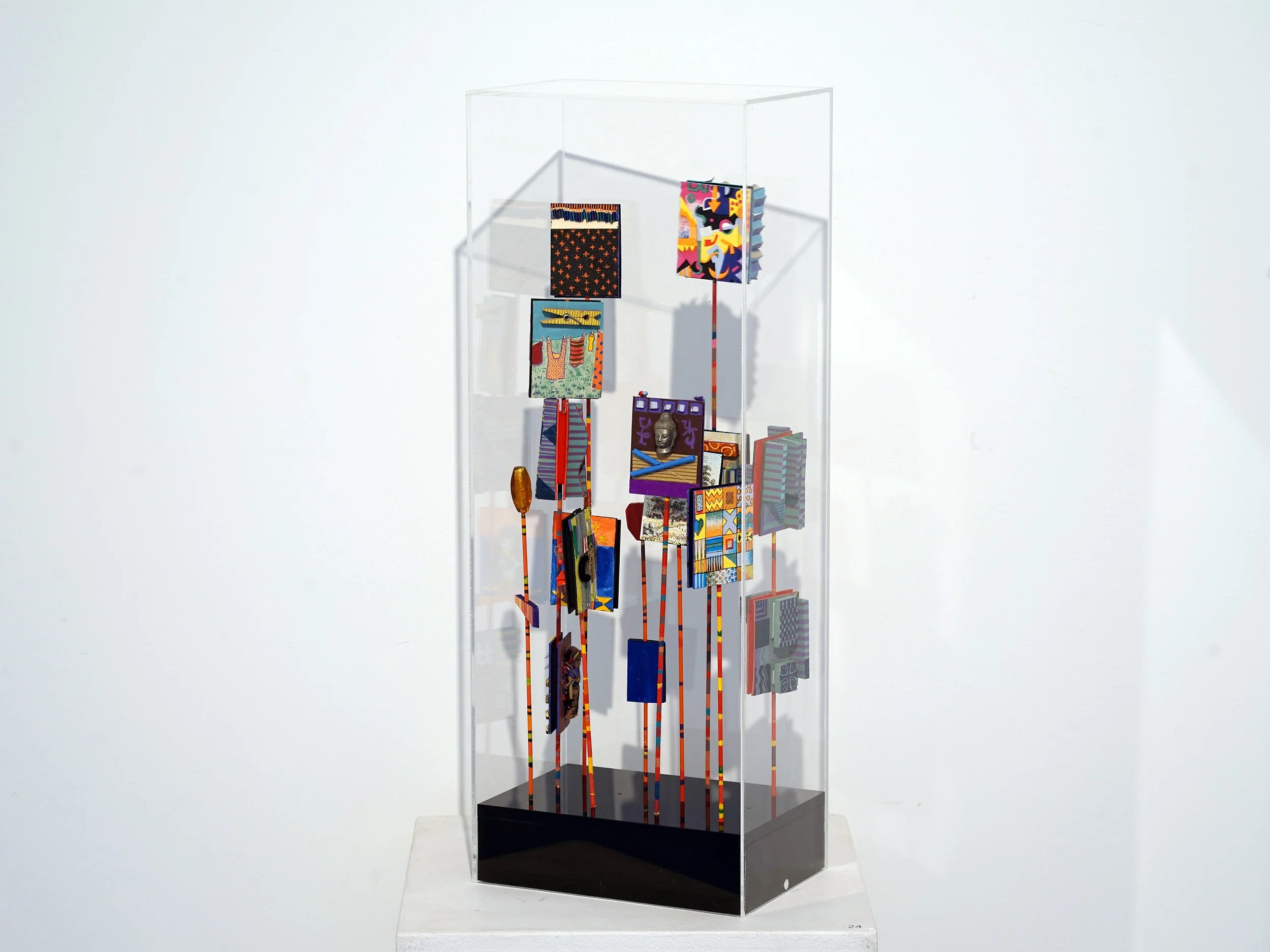 Art Cards Tower: Snakes and Ladders, 2025