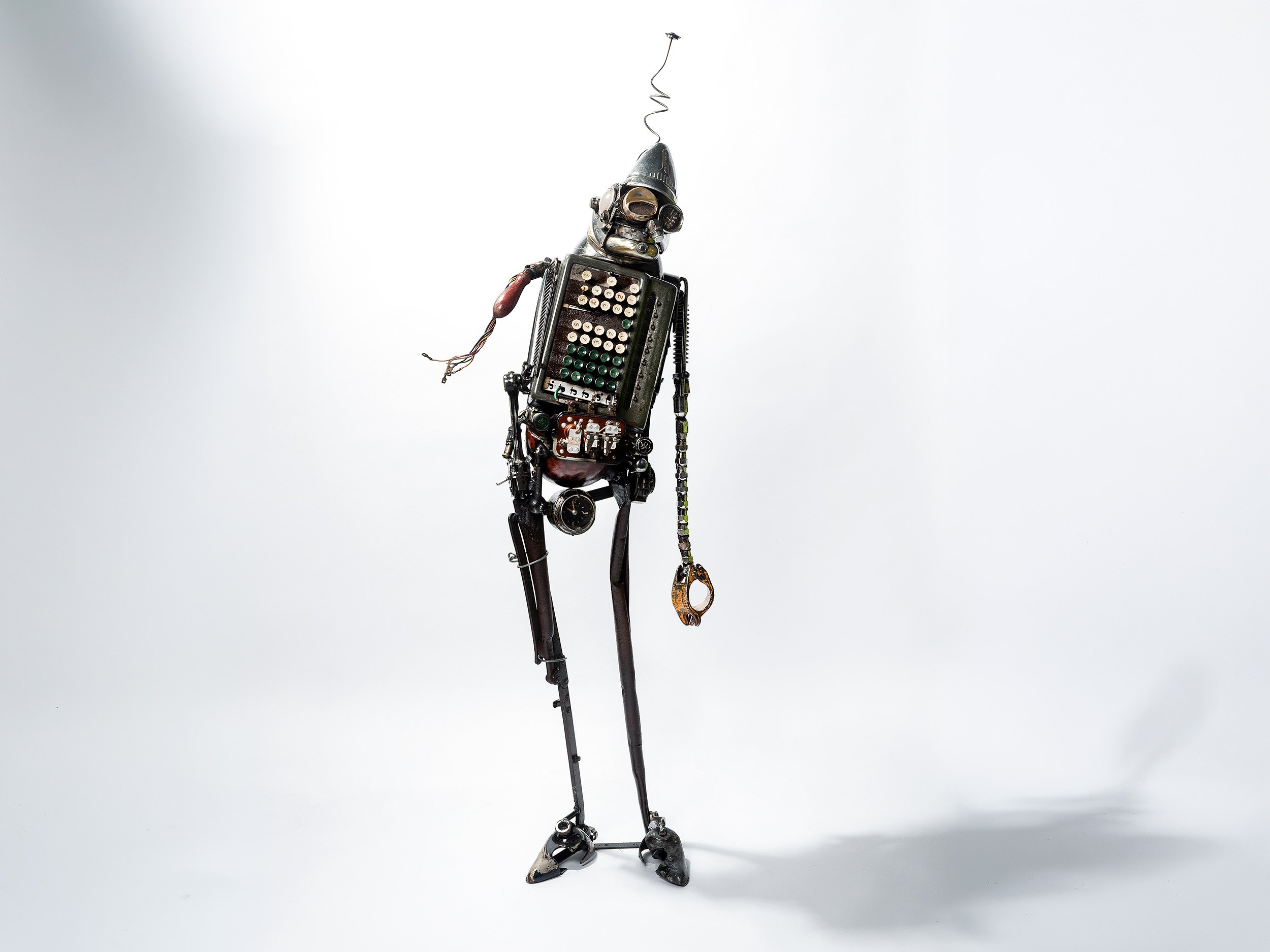 Obsolete Machine No 5. The Machine Of Fives, 2026