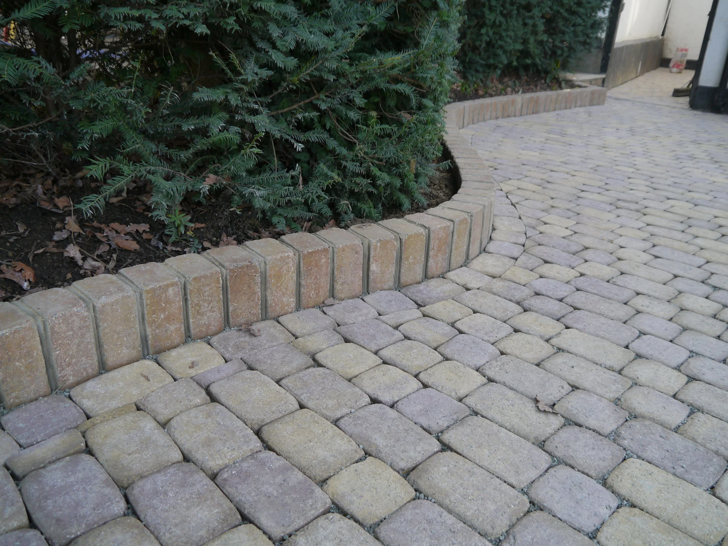 driveway kerb edgings