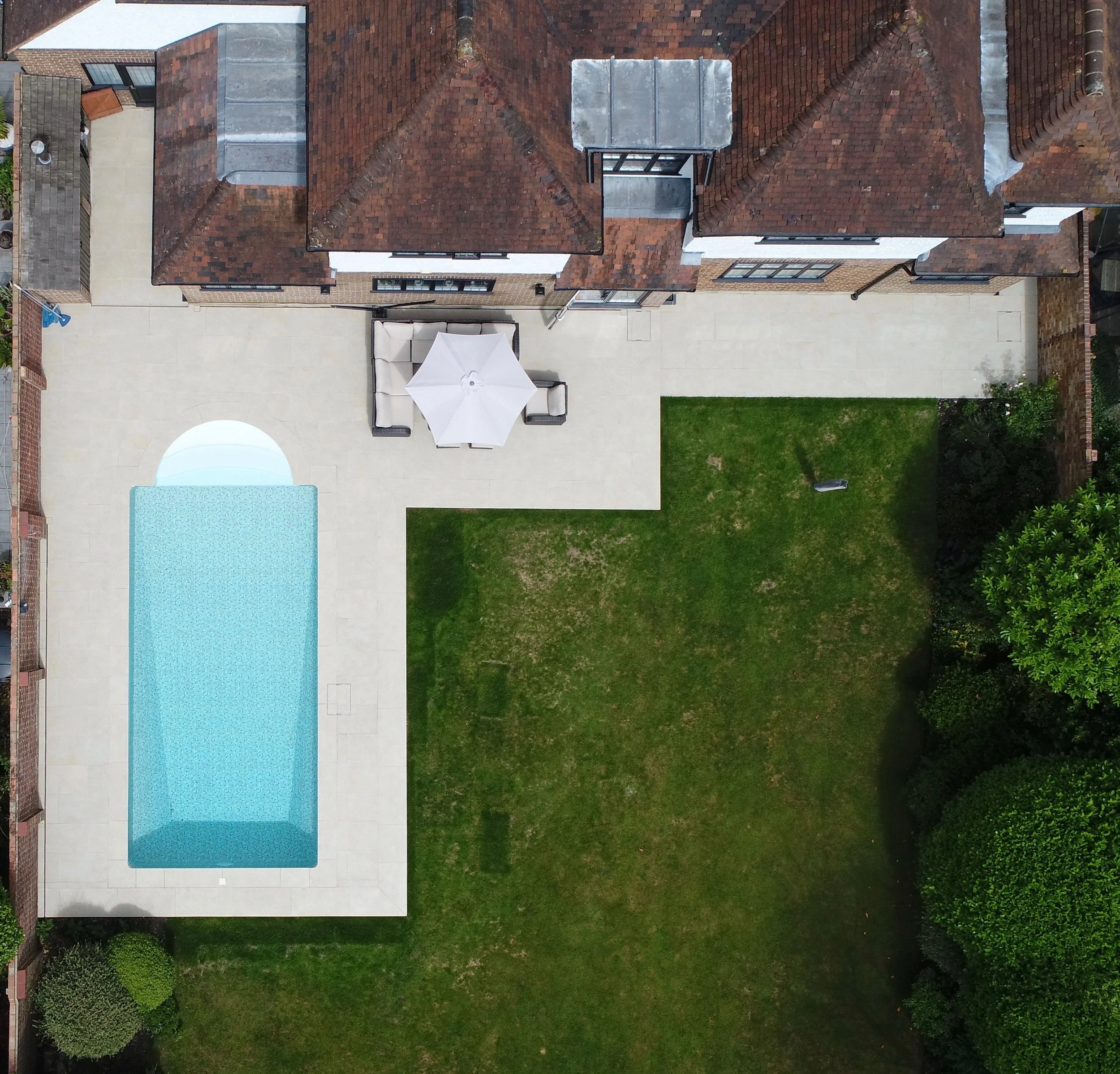 swimming pool paving porcelain