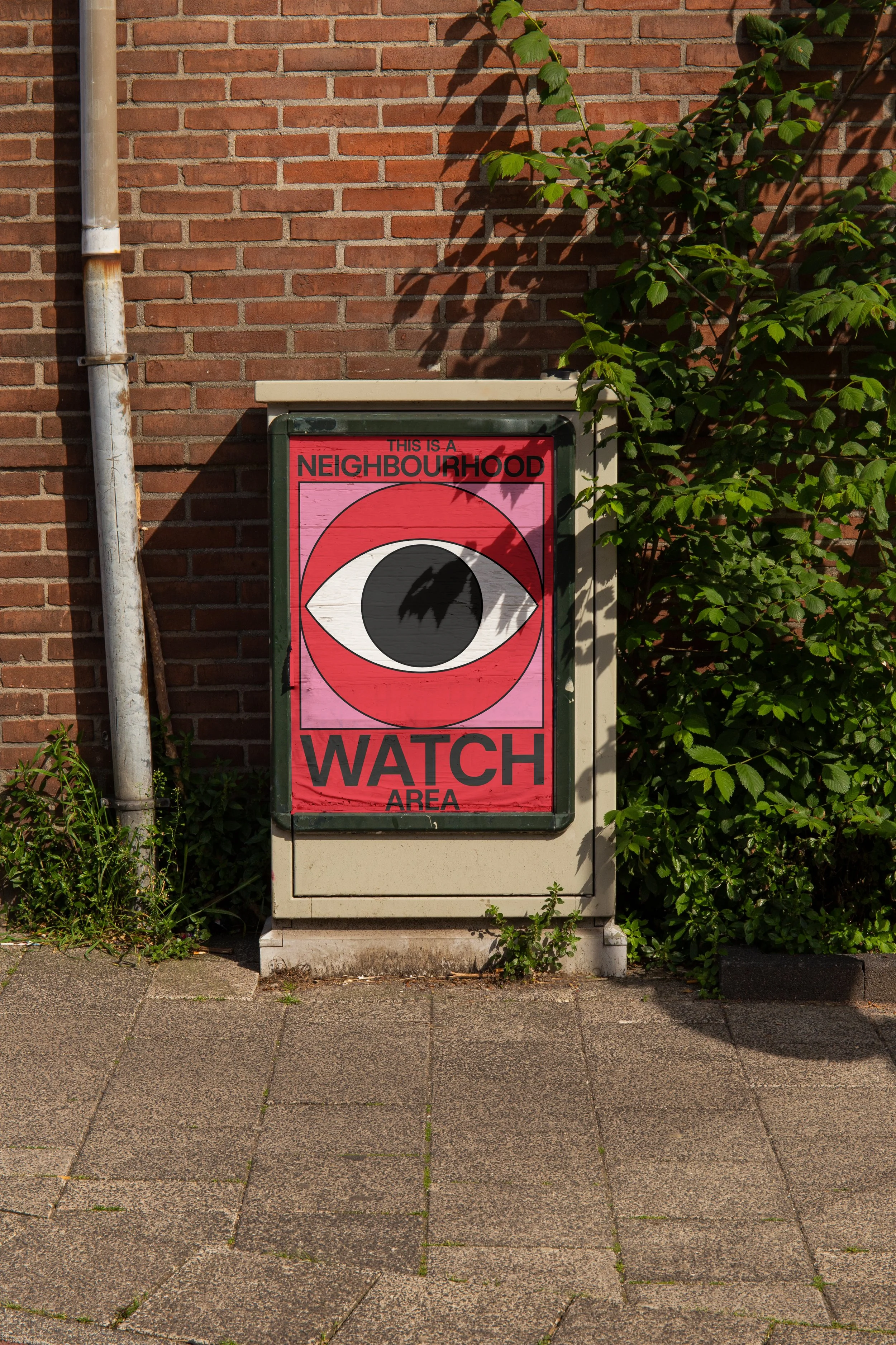 Neighbourhood-Watch-Galeria-Trabajos-Work-LISA-5.jpg