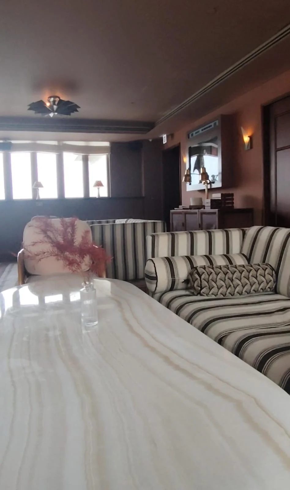 Personal stylist, Miss Analyst, style consultant colour analysis in Hong Kong