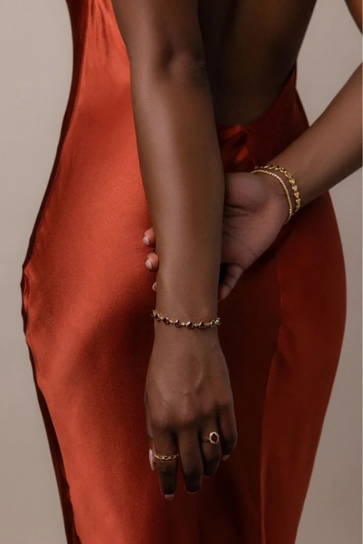 How to Look Expensive by Miss Analyst, article from The Journal