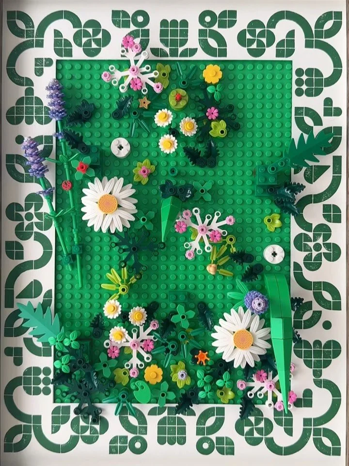 A 🖼️ of 🌻🪻🌷🌹

Built with these @lego sets:
&bull; Tulip Bouquet
&bull; Water Lilies
&bull; Sunflower Bouquet
&bull; Daisies
&bull; Tranquil Garden
&bull; Woodlands and Mushrooms

#legobotanicals #legoflowers #legoart