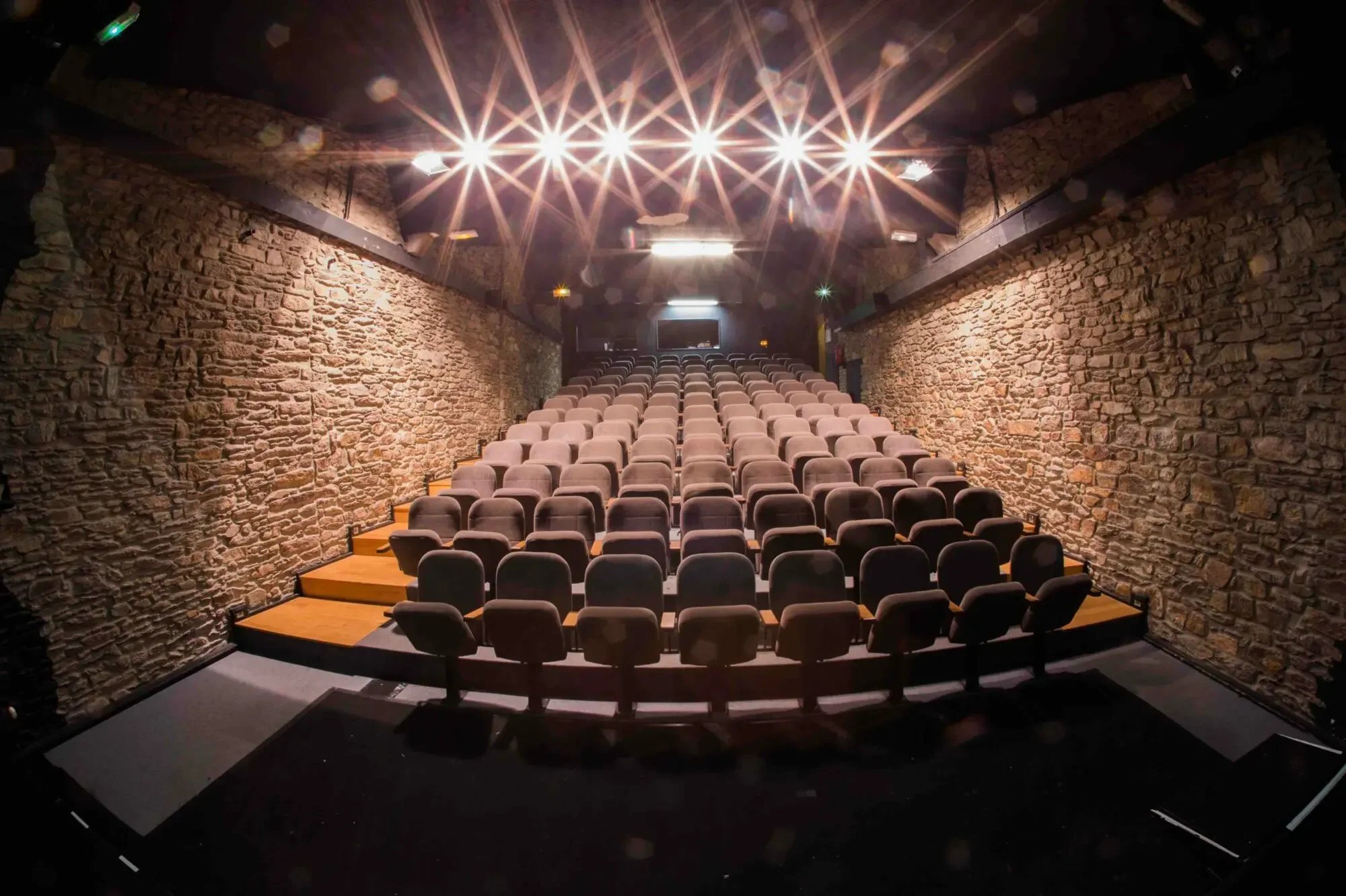 Salle de la Parcheminerie à Rennes, lieu culturel dédié aux arts vivants et aux événements ponctuels.