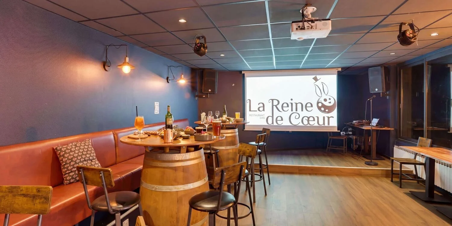 Espace événementiel aménagé pour un groupe à Rennes