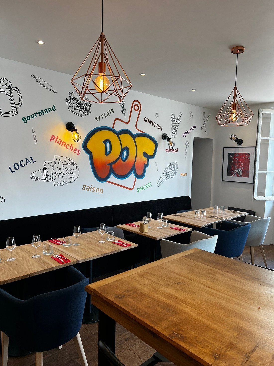 Restaurant POF à Rennes, une adresse appréciée pour ses déjeuners locaux et son format cantine.