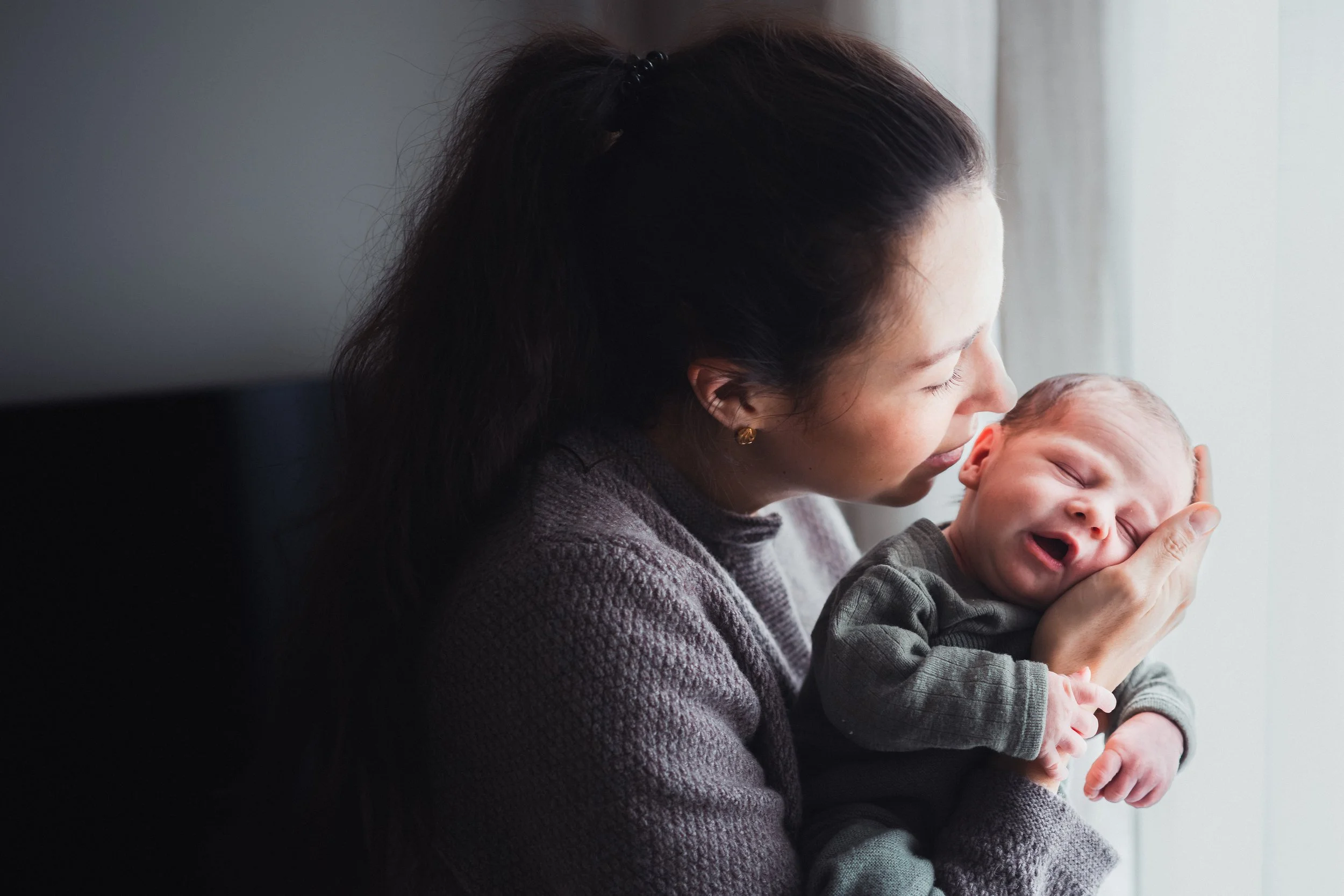 2025-12-04 Henri Fotos Mama Papa Meilenstein_A7406886.jpg