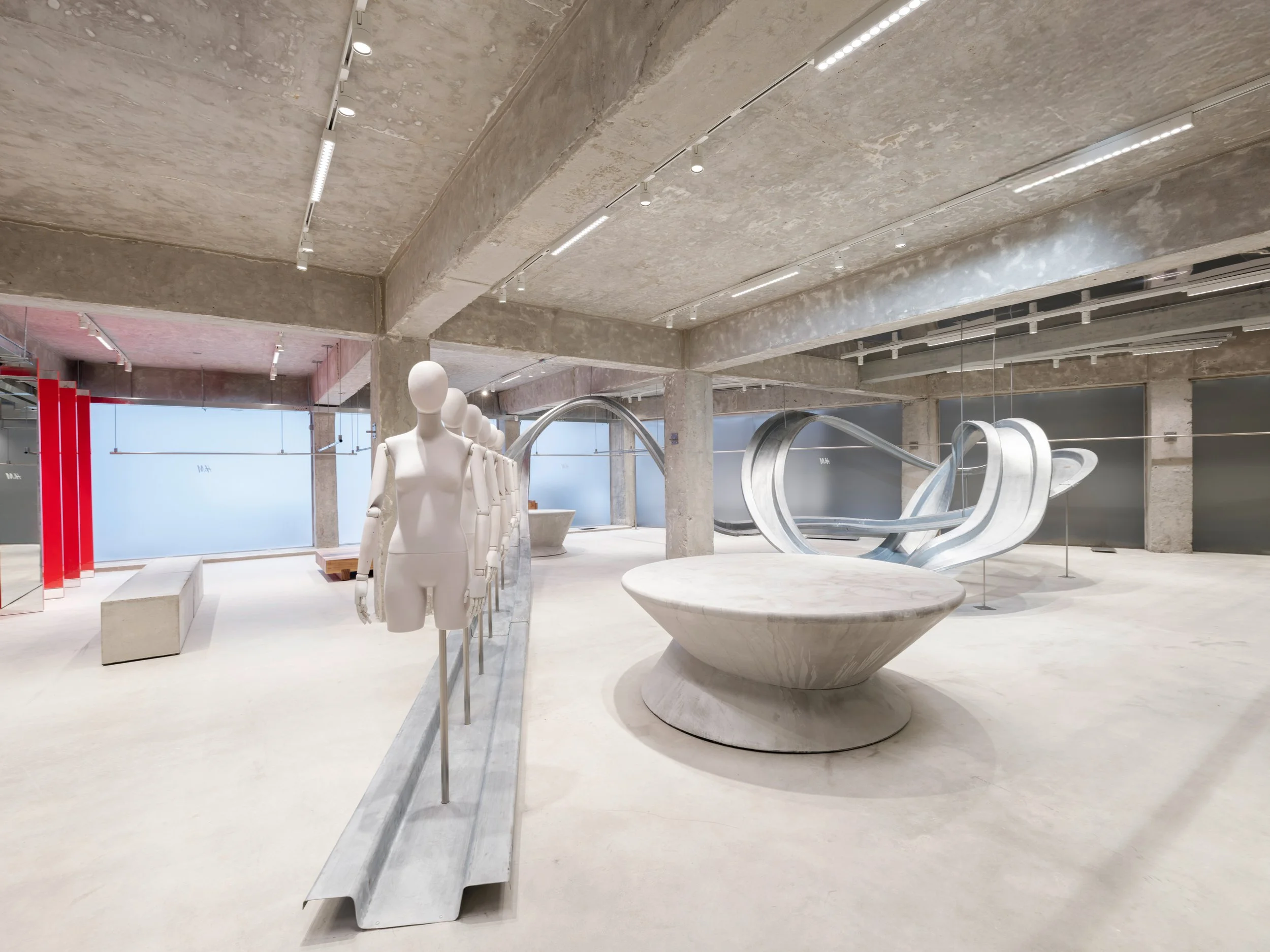 H&M Seongsu Interior_1F 1 b.jpg