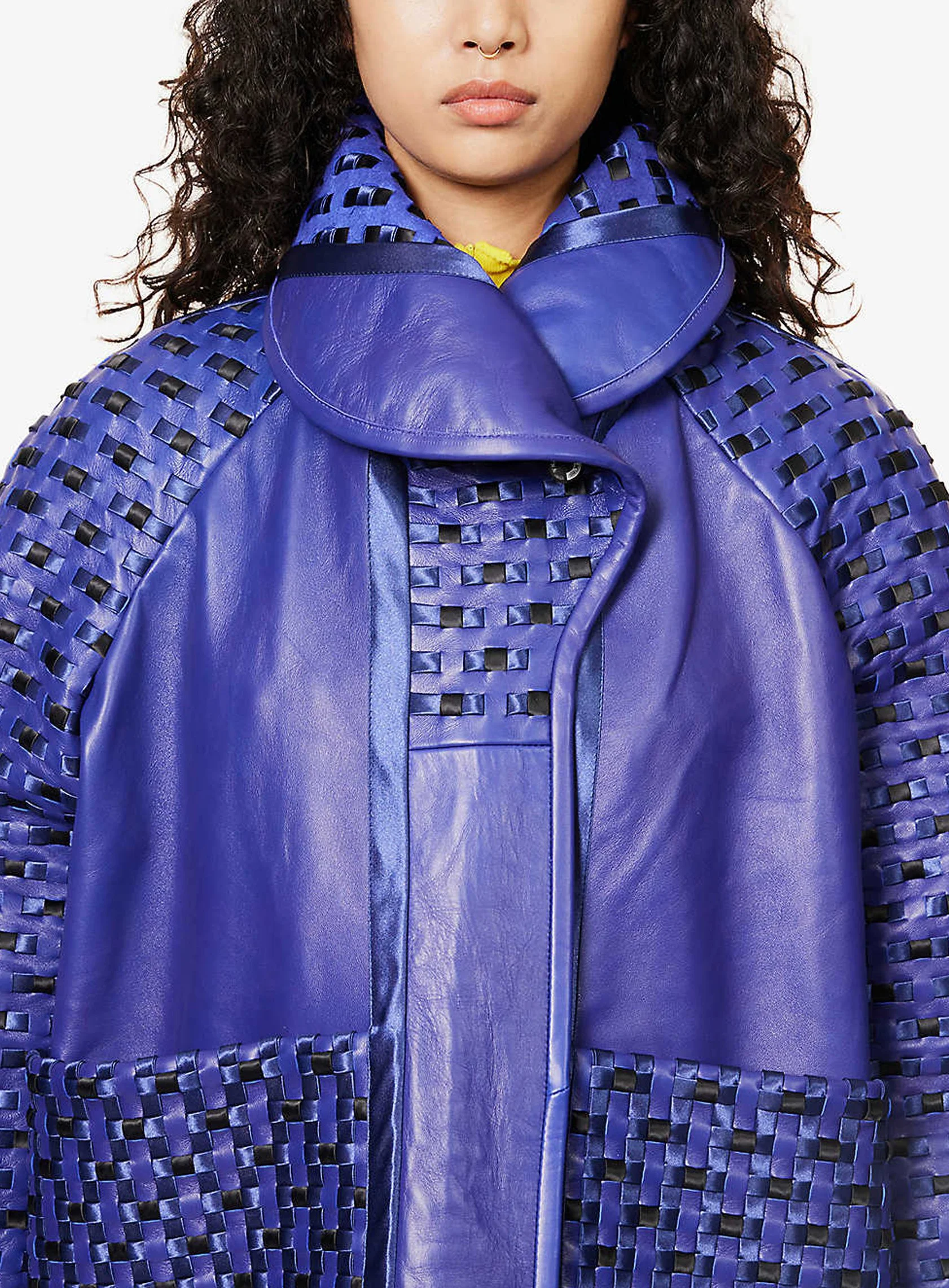 MartinaSpetlova-Coat-Blue-Handwoven-Jacket-Multicolored-Sustainable-Leather-2.jpg