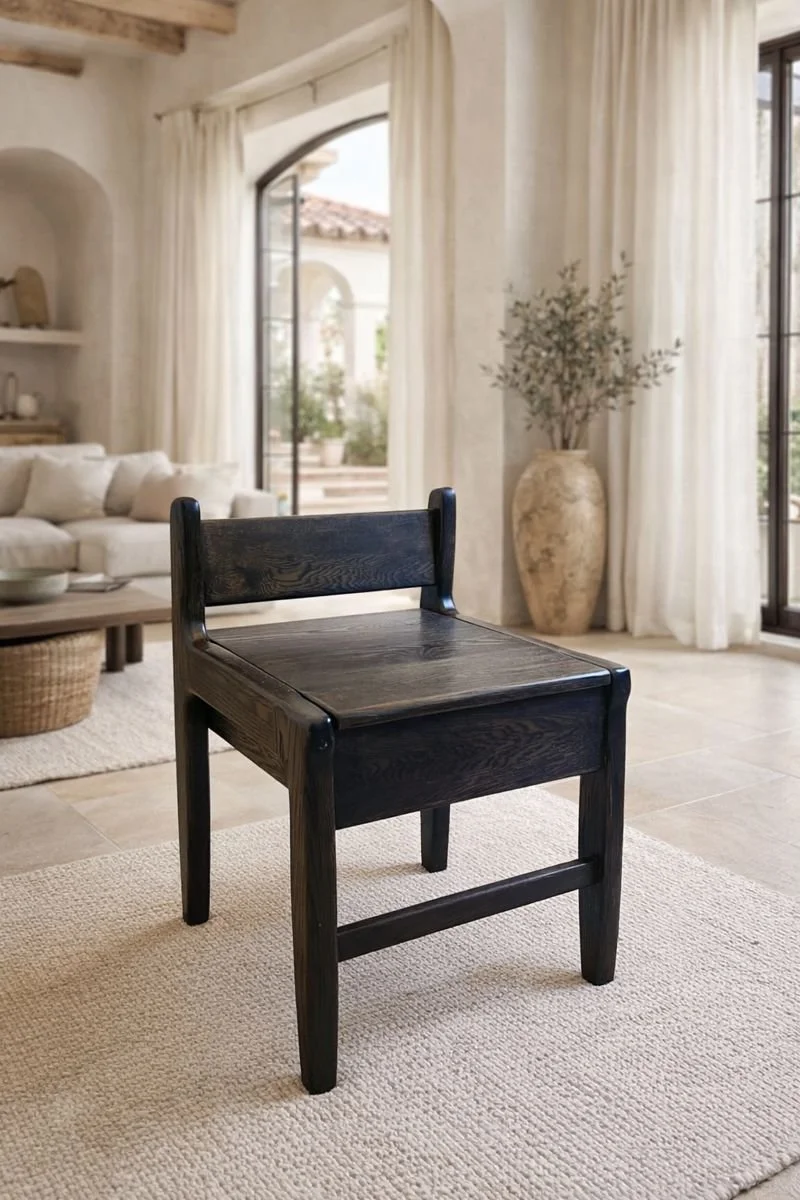 The Side Chair / Stained Oak