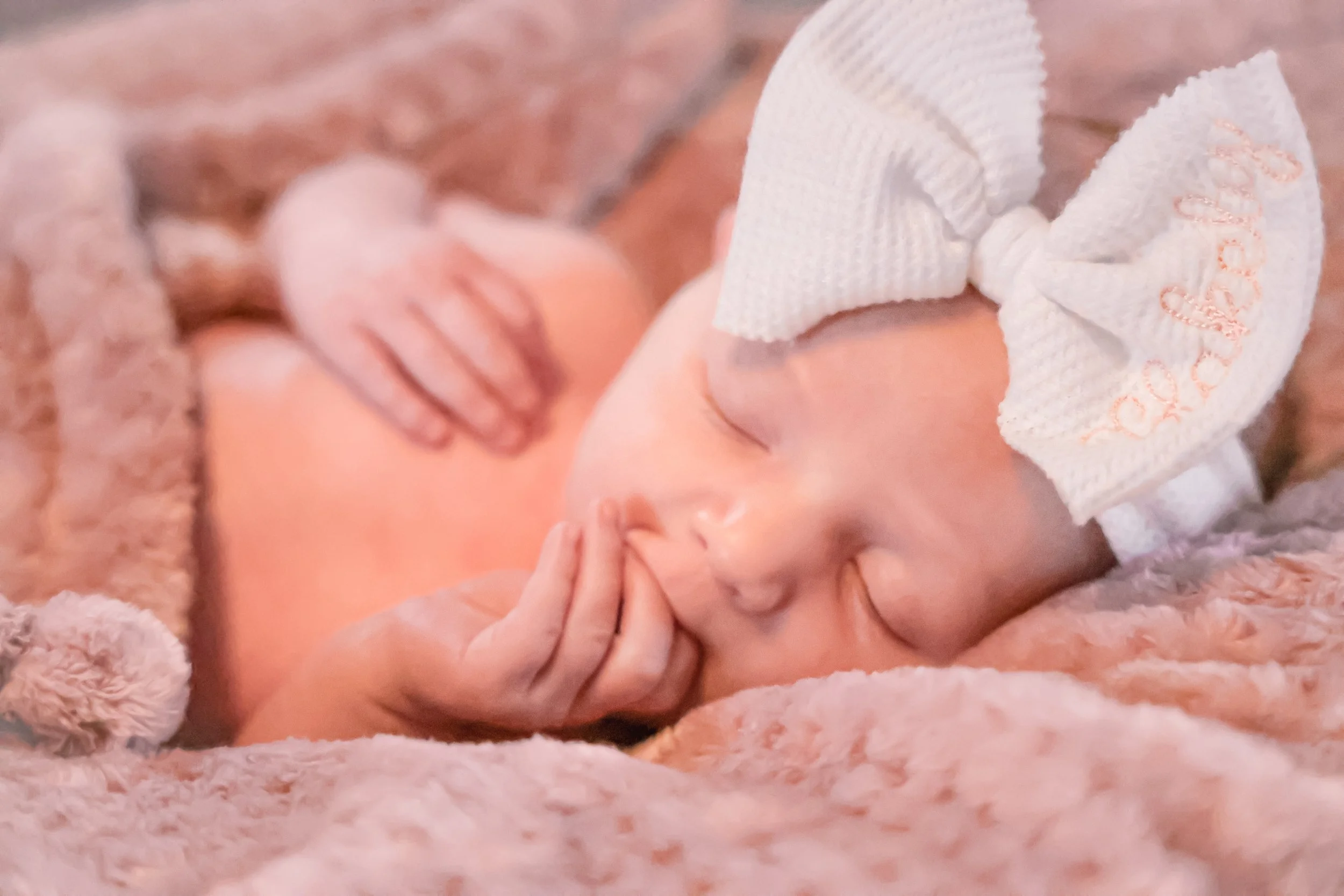 A newborn baby asleep during newborn session captured by Indianapolis family photographer