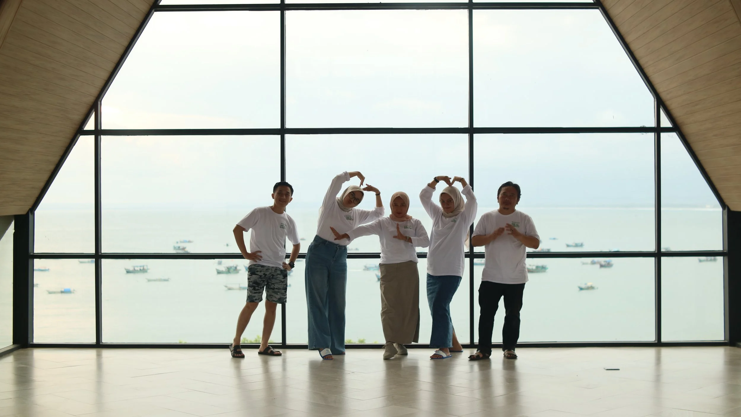 Foto bersama teman-teman kuliah Pascasarjana Universitas Siliwangi Tasikmalaya