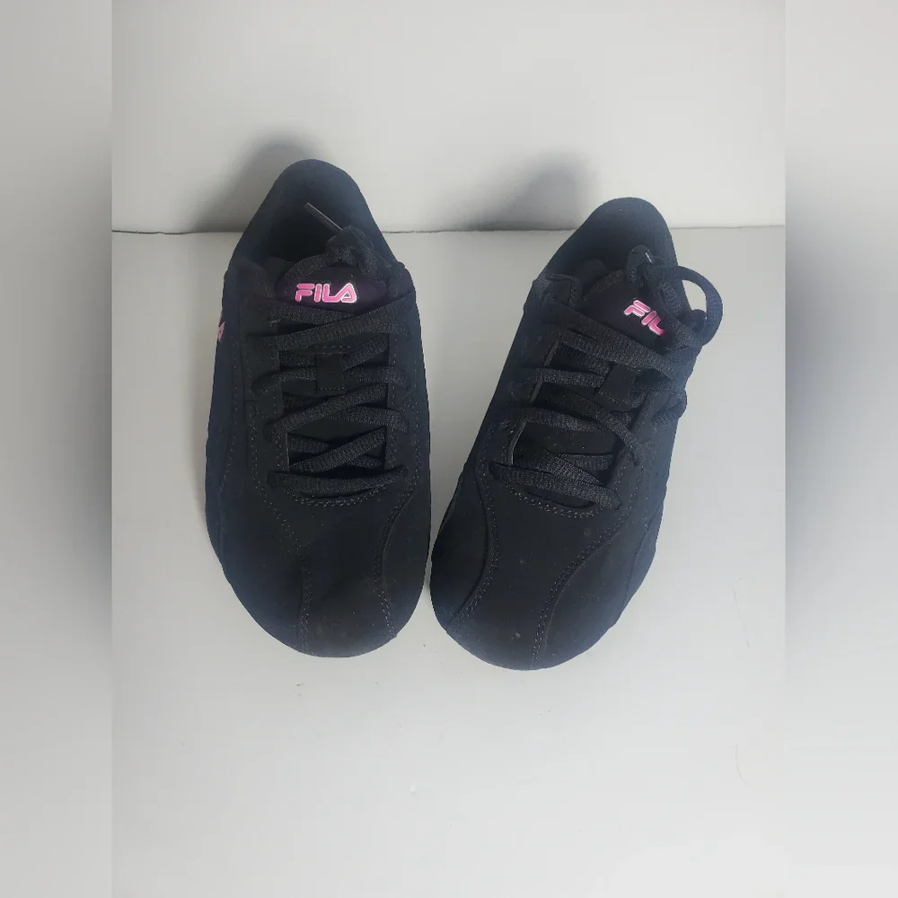 Pre-Owned Women’s Black And Pink Fila Shoes Size 5 ½
