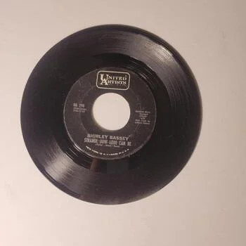 Vintage Shirley Bassey 7" Vinyl Record Single 45 RPM United Untested