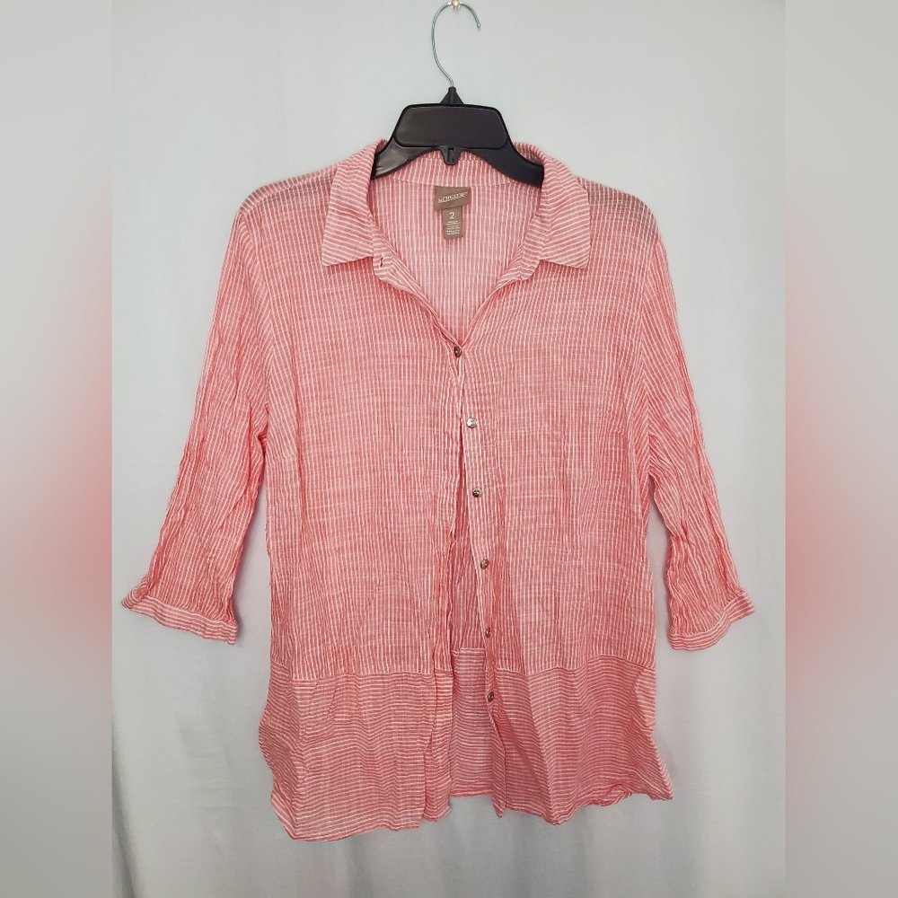 Pre-Owned Women’s Chico’s Pink and White Strip Quarter Sleeve Button Down Shirt Size 2