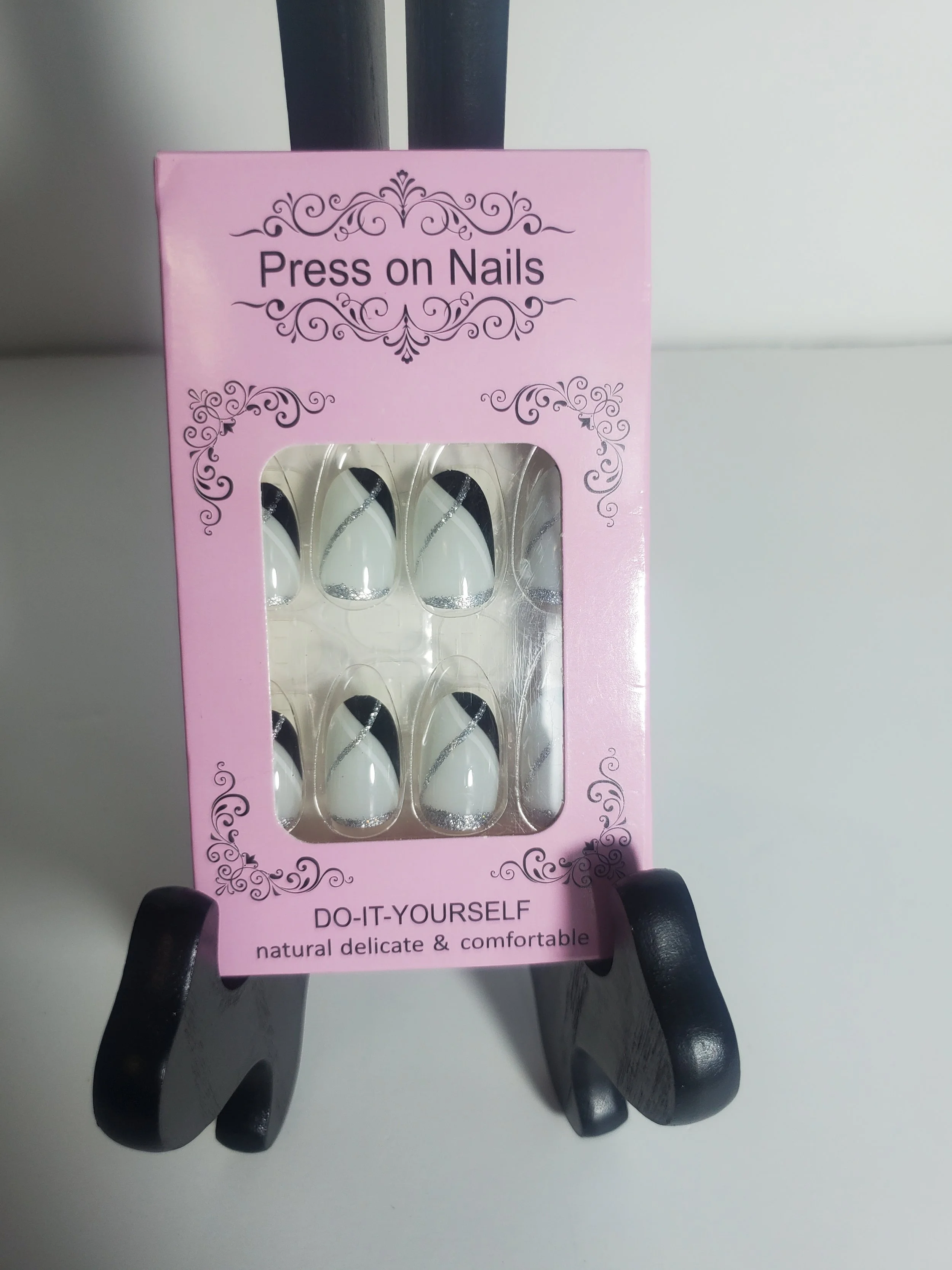 New 24 Piece Silver Glitter Swirl Round Nails Do-It-Yourself Press Ons Medium