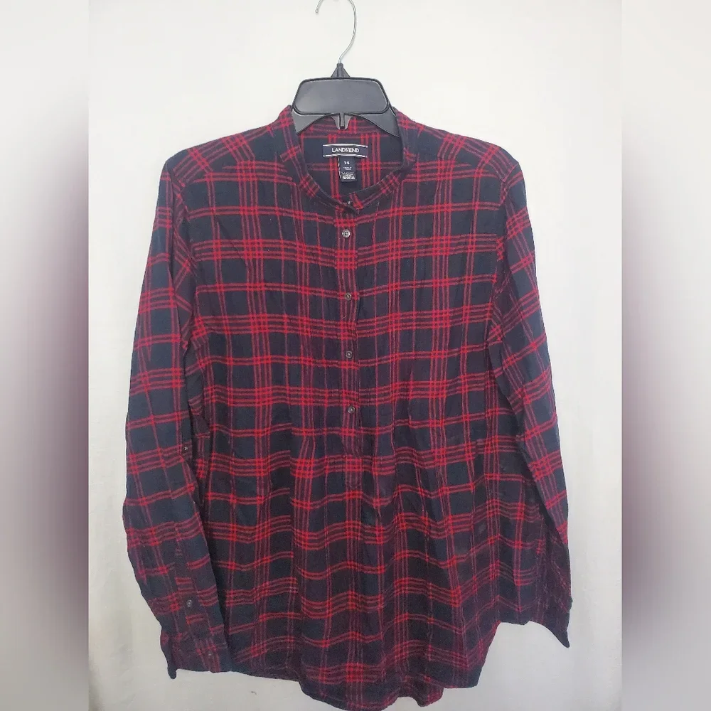 Pre-Owned Women’s Lands End Red and Black Long Sleeve Button Shirt Size 14