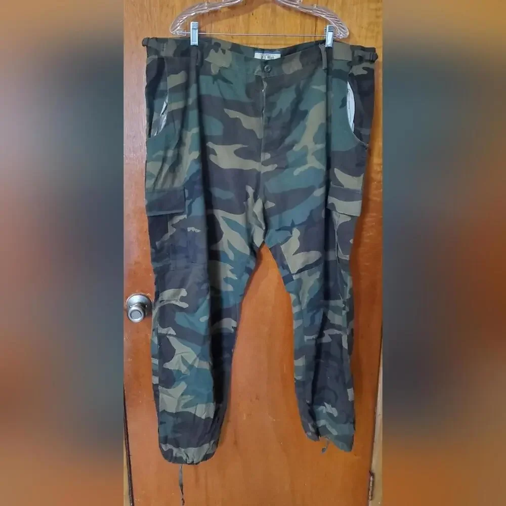 Pre-Owned Men’s PJ Mark Camouflage Cargo Pants Size 3XL
