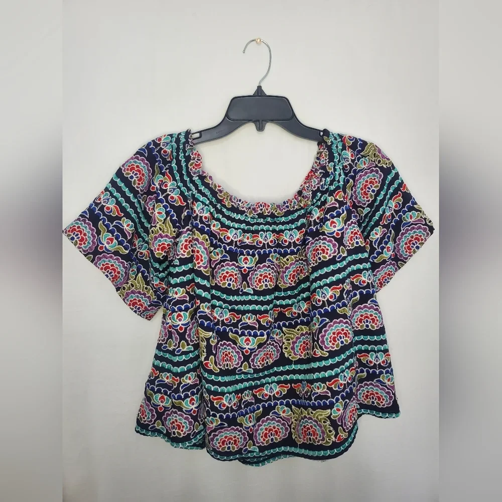 Pre-Owned Women’s Romeo And Juliet Multicolor Short Sleeve Blouse Size Medium