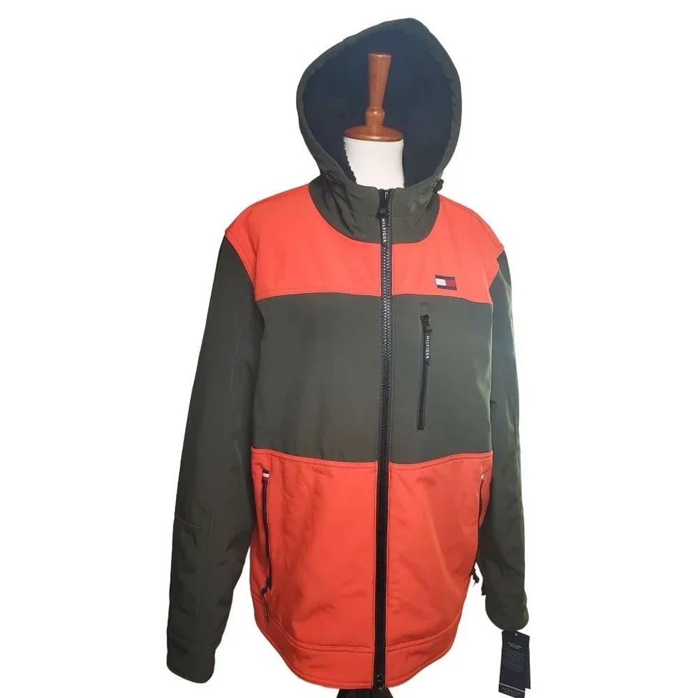 New Men 3 Layer Fabric Water and Wind Resistant Size XL