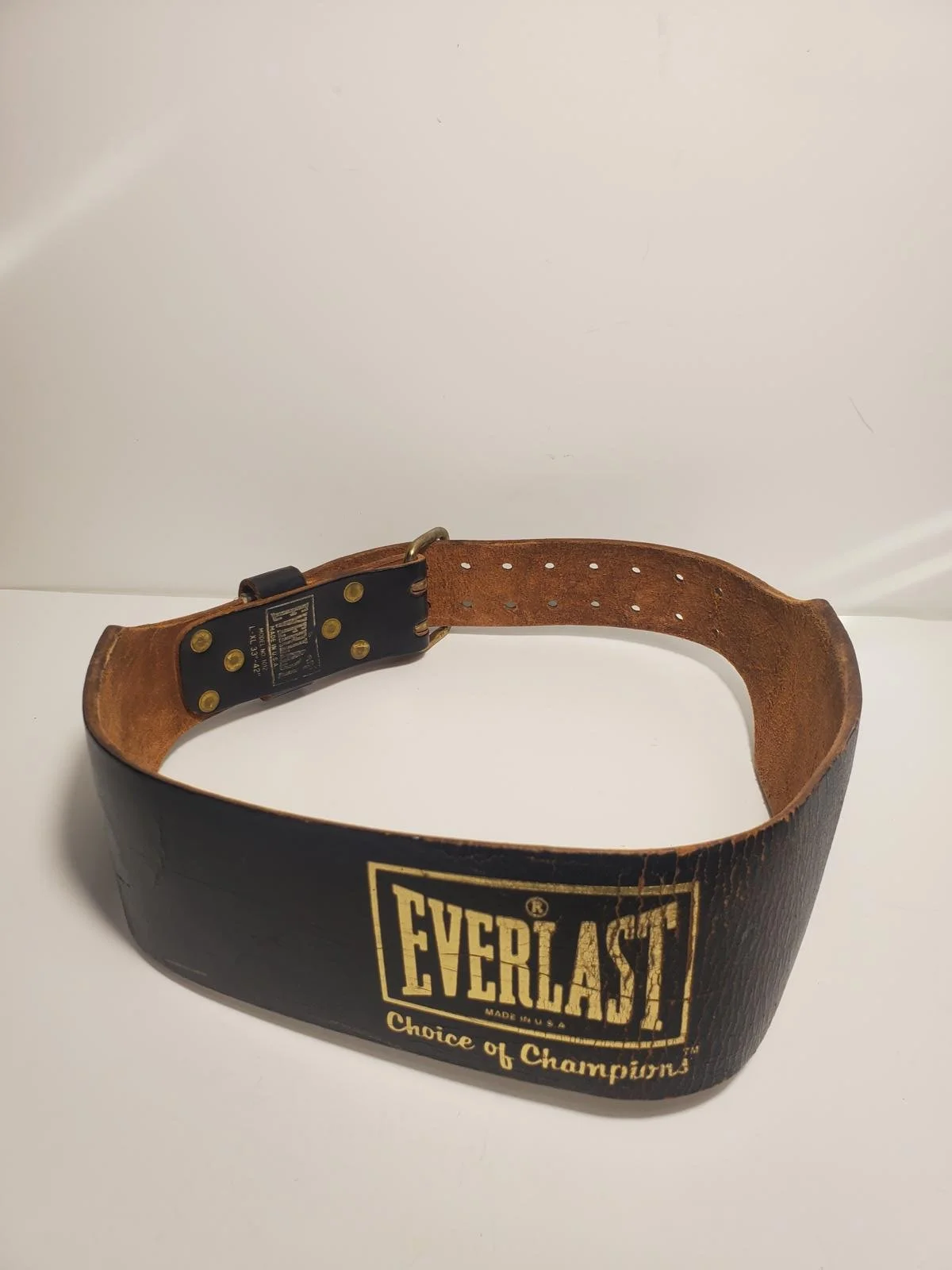 Pre-Owned Leather Weight Lifting Belt Size L-XL 33"-42"