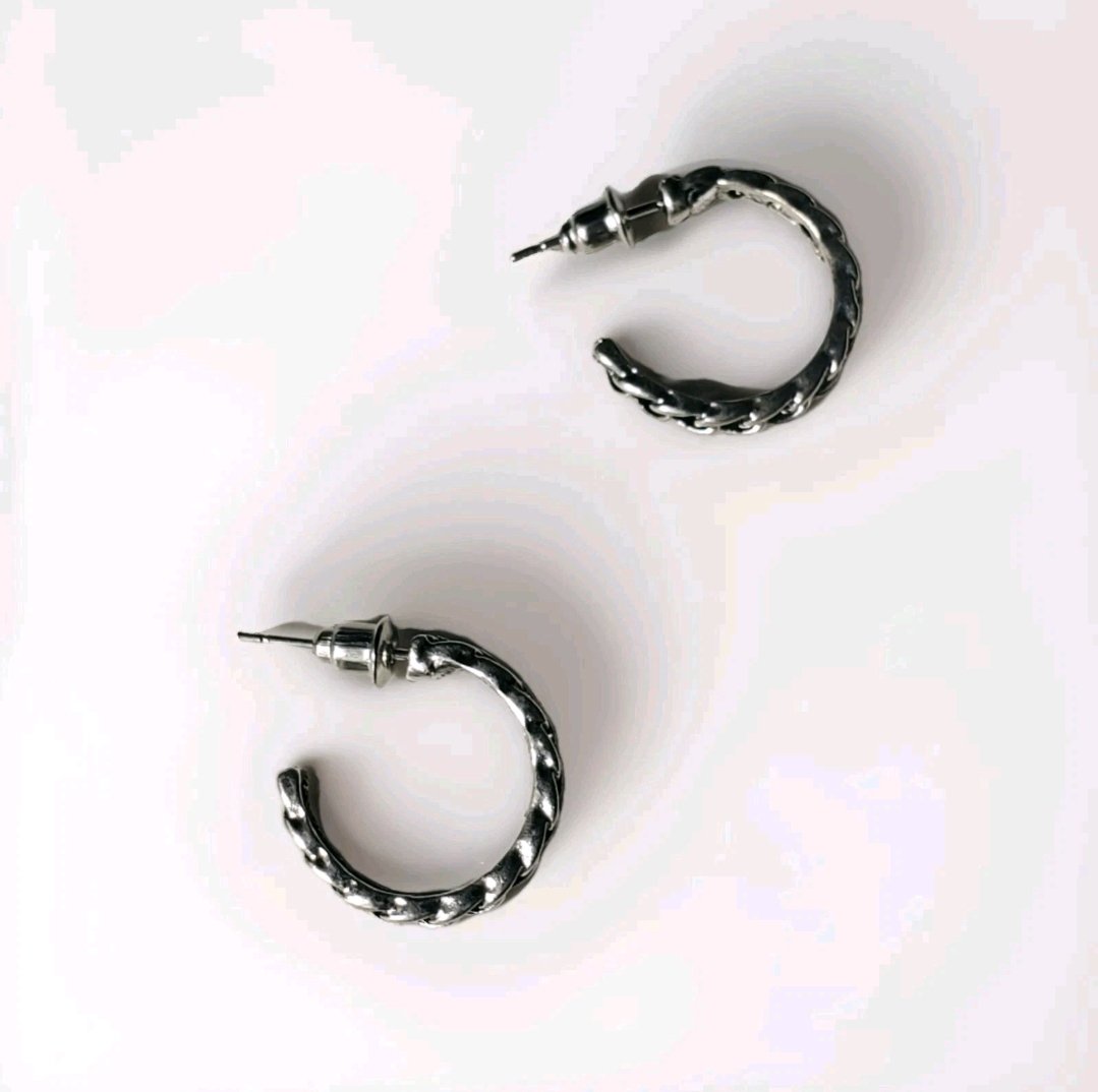 Screenshot_20250217_110350.jpg