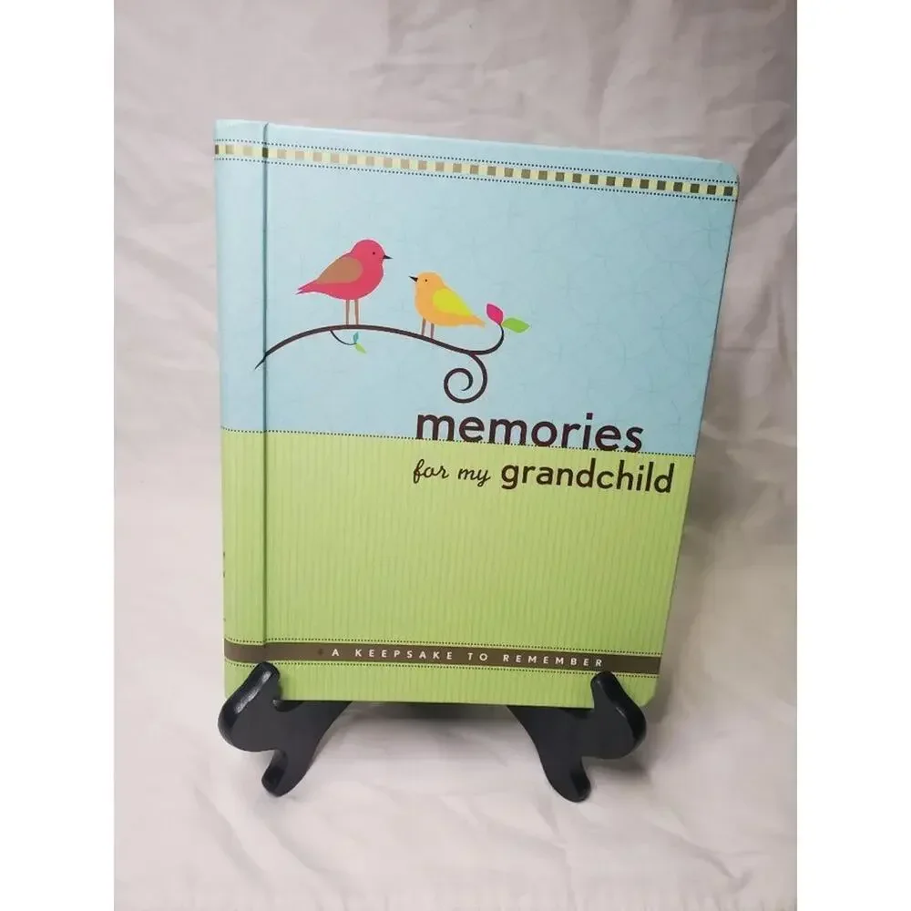 New Memories for My Grandchild: A Keepsake to Remember Grandparent's Memory Book