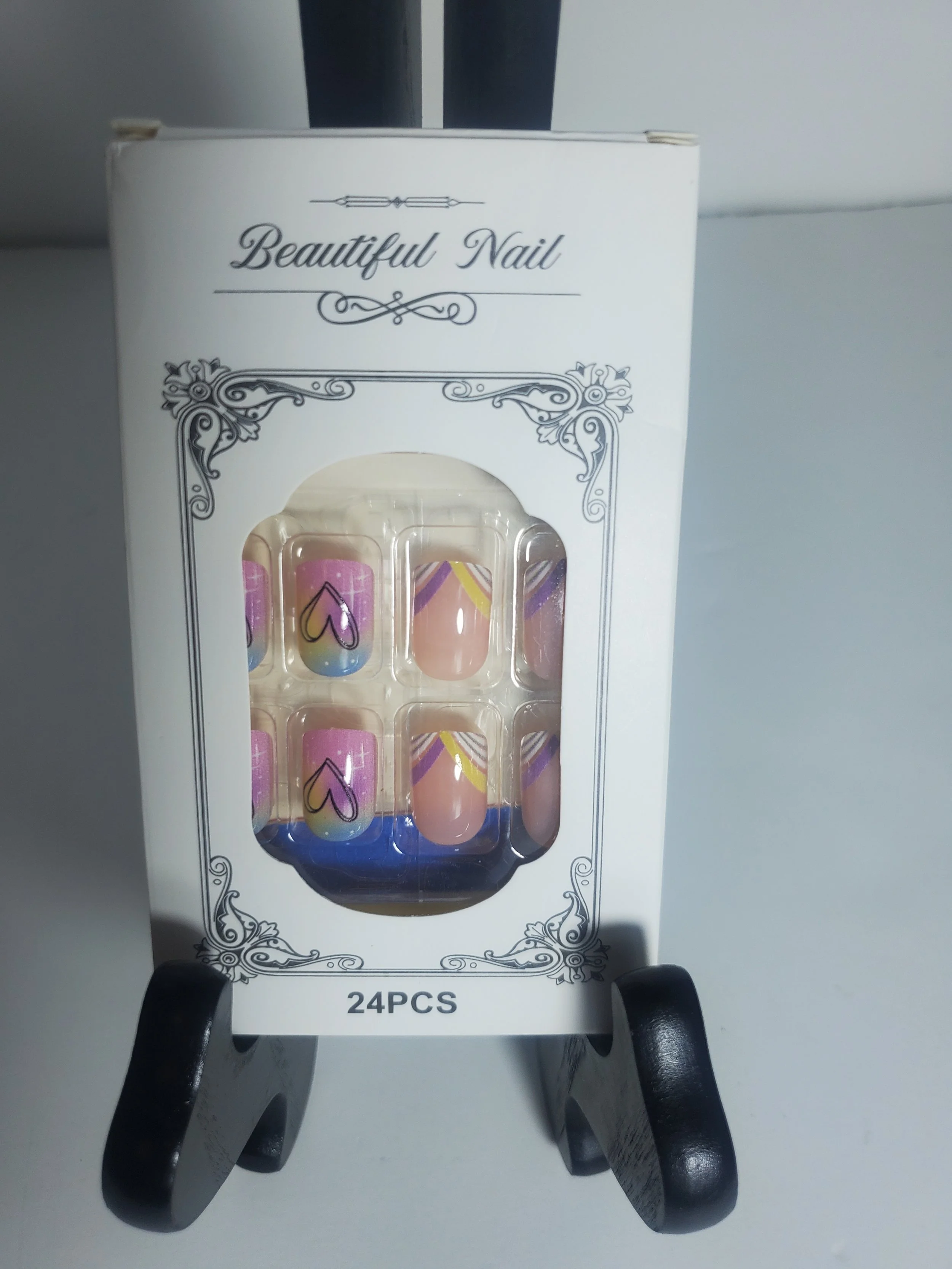 New 24 Piece Colorful Hearts Nails Beautiful Nail Press Ons Medium