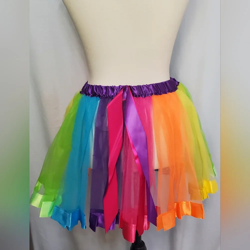 New Women’s Tutu Skirt Rainbow (A Colorful) Size XL Fits like a Medium