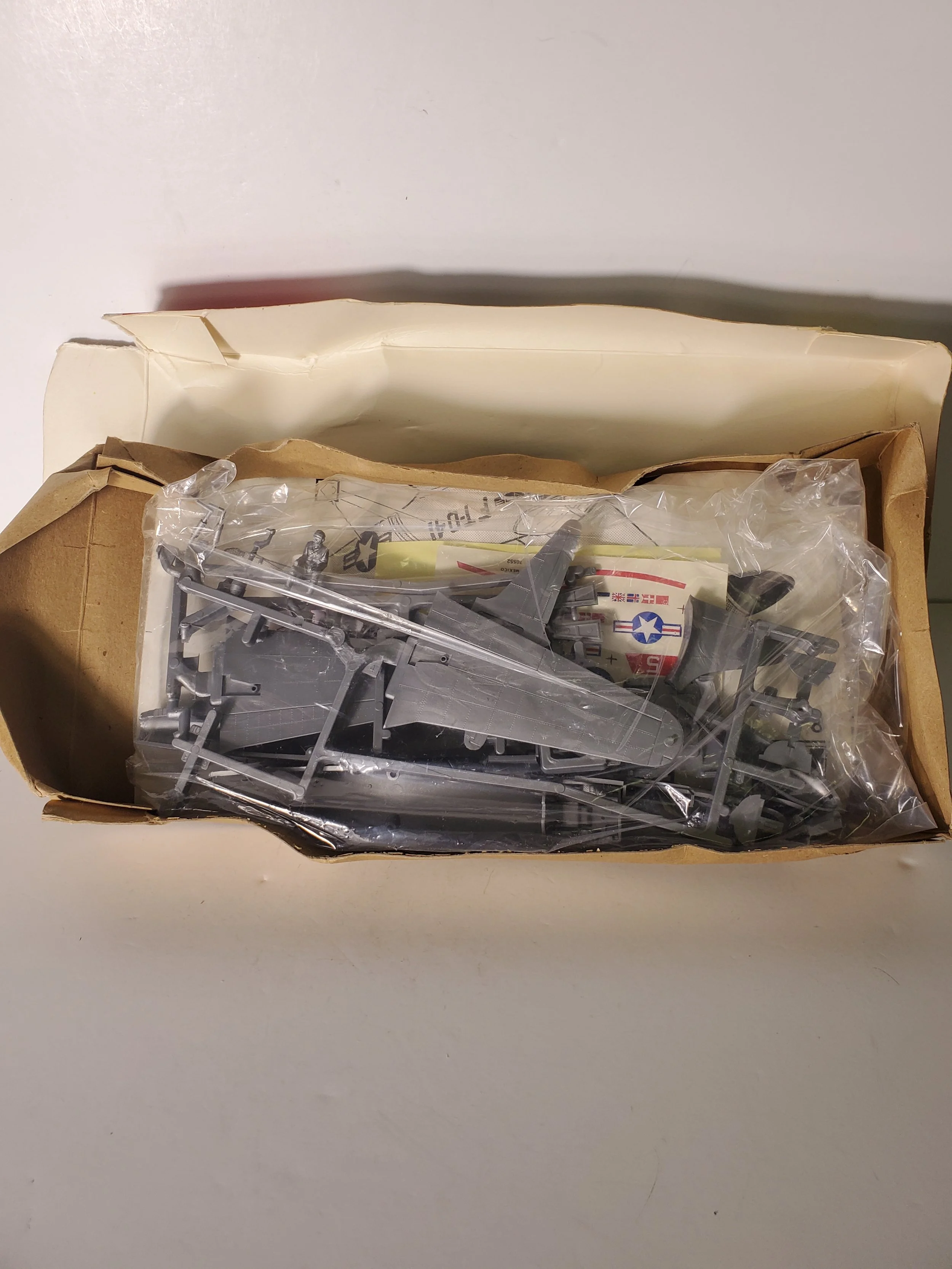 Vintage Lindberg F-80C Shooting Star 1/48 Model Kit – Open Box Untested Parts Lot