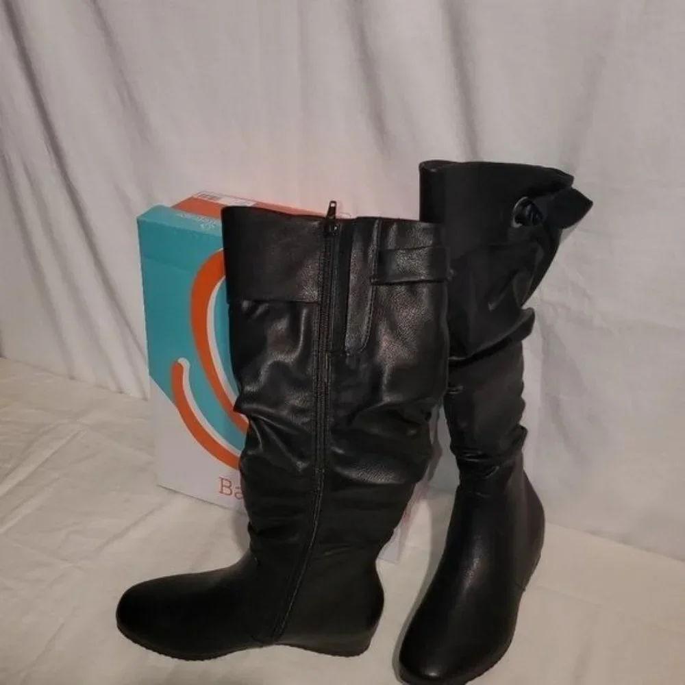 New Women’s Black Sable Tall Shaft Wedge Boot Size 6