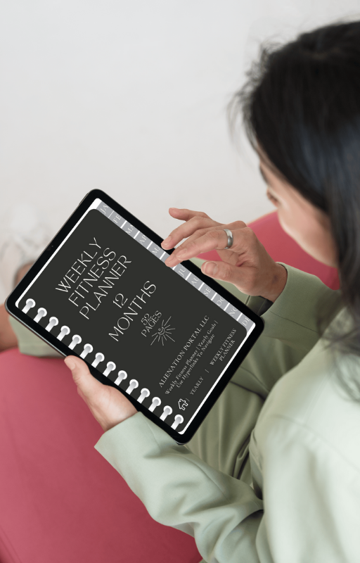 COVER AND VIDEOS WEEKLY FITNESS PLANNER (2).png