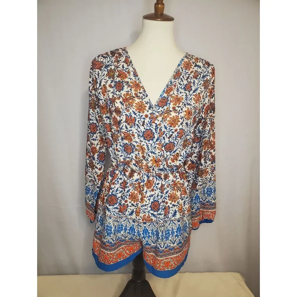 Pre-Owned A3 Design Long Sleeve Floral Print Romper Size Medium