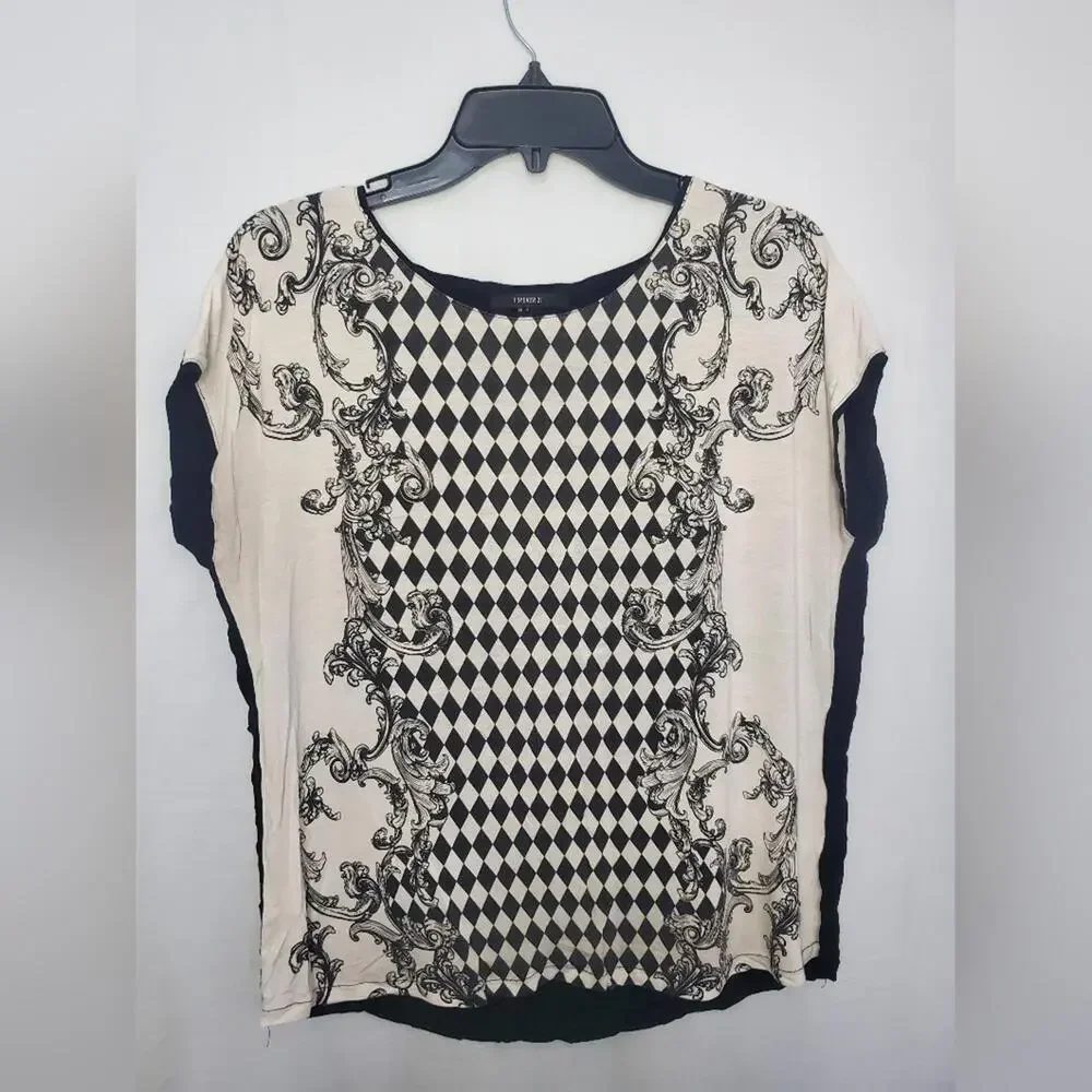 Pre-Owned Black And White Women’s Forever 21 Sleeveless Shirt Size Medium