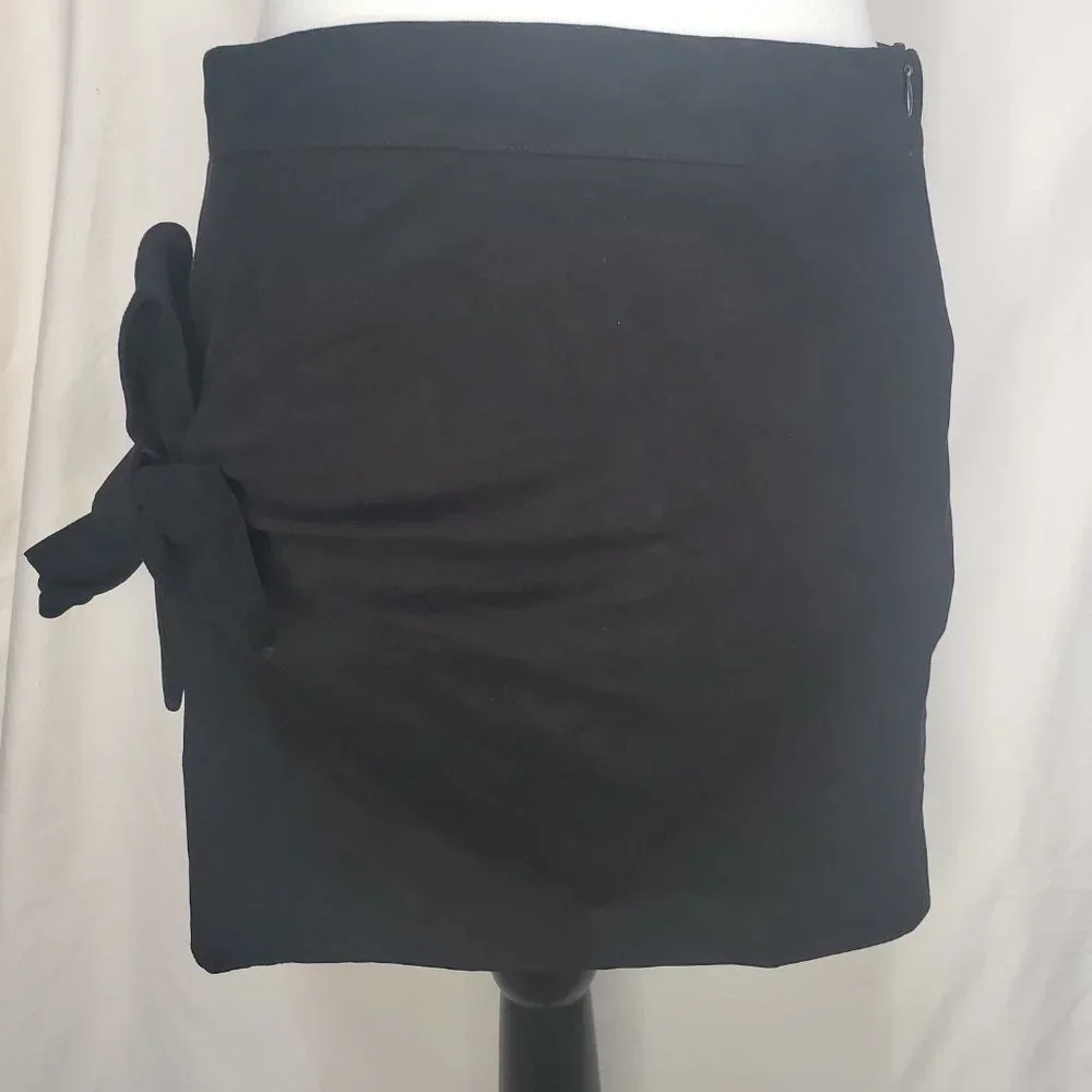 Pre-Owned Girls Youth Black TRF Collection Zipper Skirt Size Medium