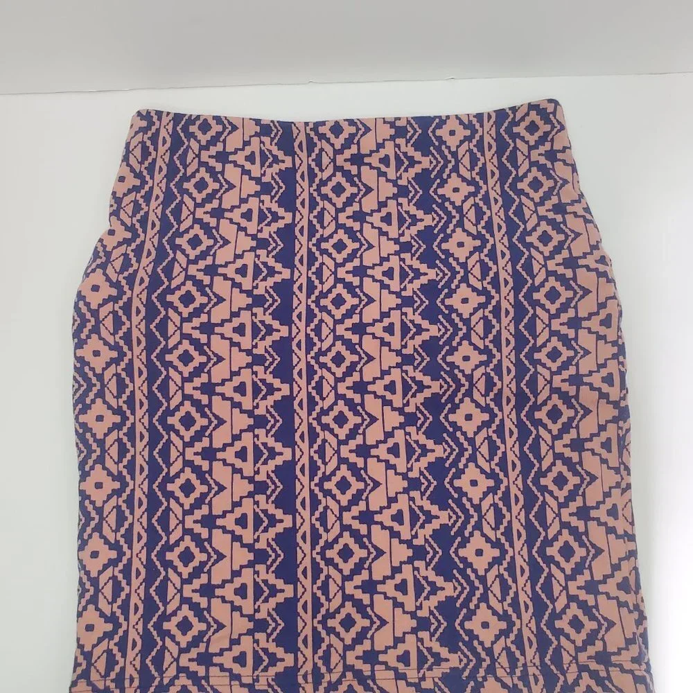 Pre-Owned Pink and Blue Forever 21 Tube Skirt Size Medium