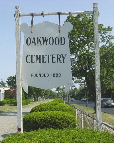 Oakwood Cemetery