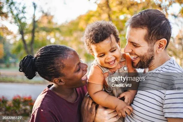 How to Vet a Surrogacy Agency: A Complete Guide for Intended Parents