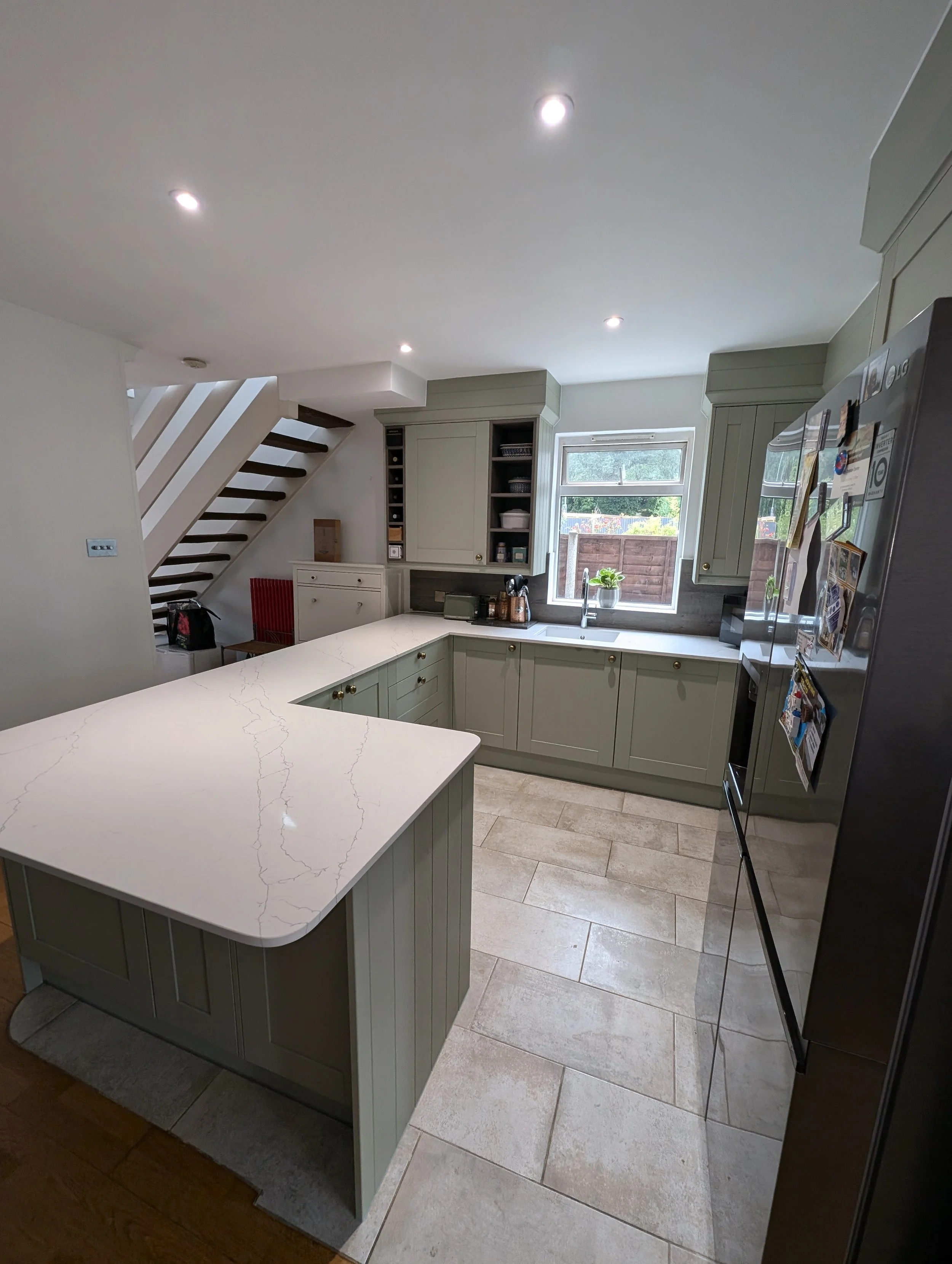 fit-to-perfection-kitchens-open-plan.jpg