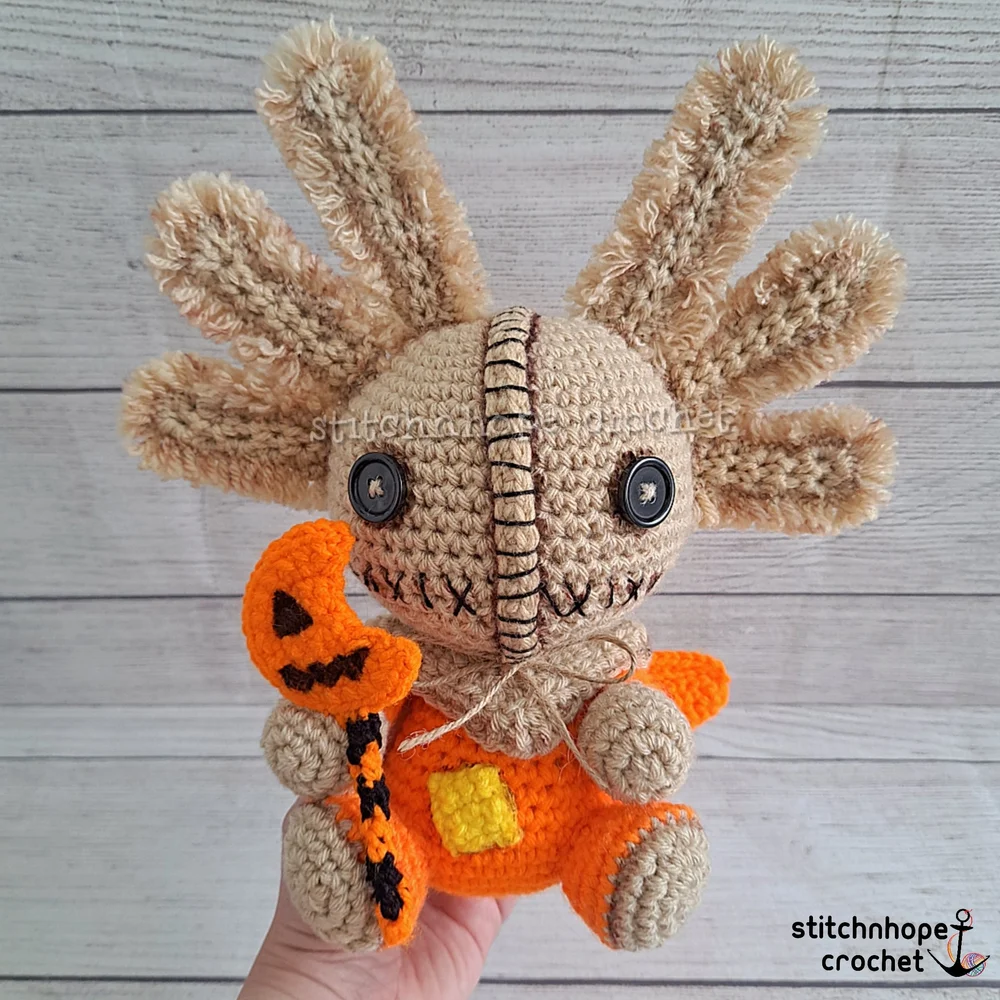 Burlap Axolotl Plushie — Stitchnhope Crochet