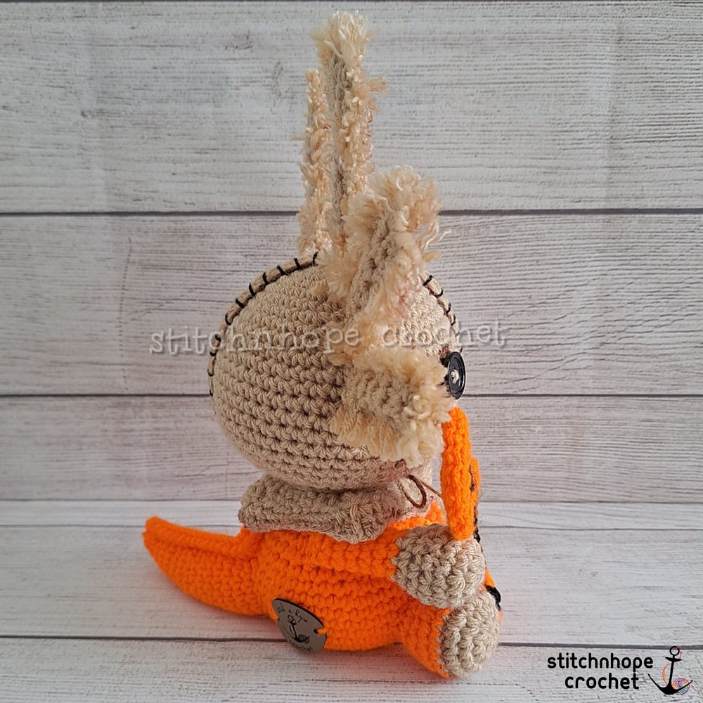 Burlap Axolotl Plushie — Stitchnhope Crochet