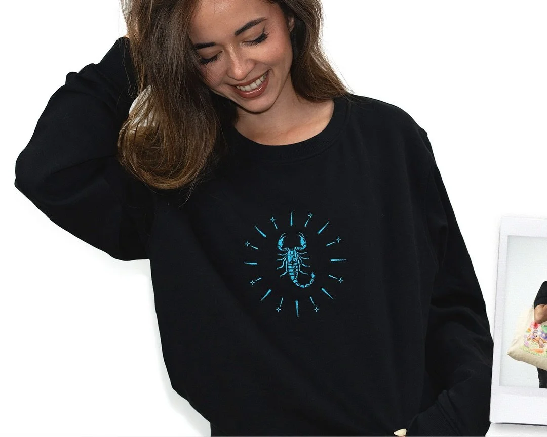 🦂 New merch &amp; website visuals for @alveussanctuary 🐾
Grateful to help bring this drop to life.

𝗡𝗼𝘄 𝗯𝗼𝗼𝗸𝗶𝗻𝗴 𝗽𝗵𝗼𝘁𝗼 + 𝘃𝗶𝗱𝗲𝗼 𝗽𝗿𝗼𝗷𝗲𝗰𝘁𝘀
&bull;
&bull;
&bull;
#photoshoot #photographer #studiophotographer #clothing