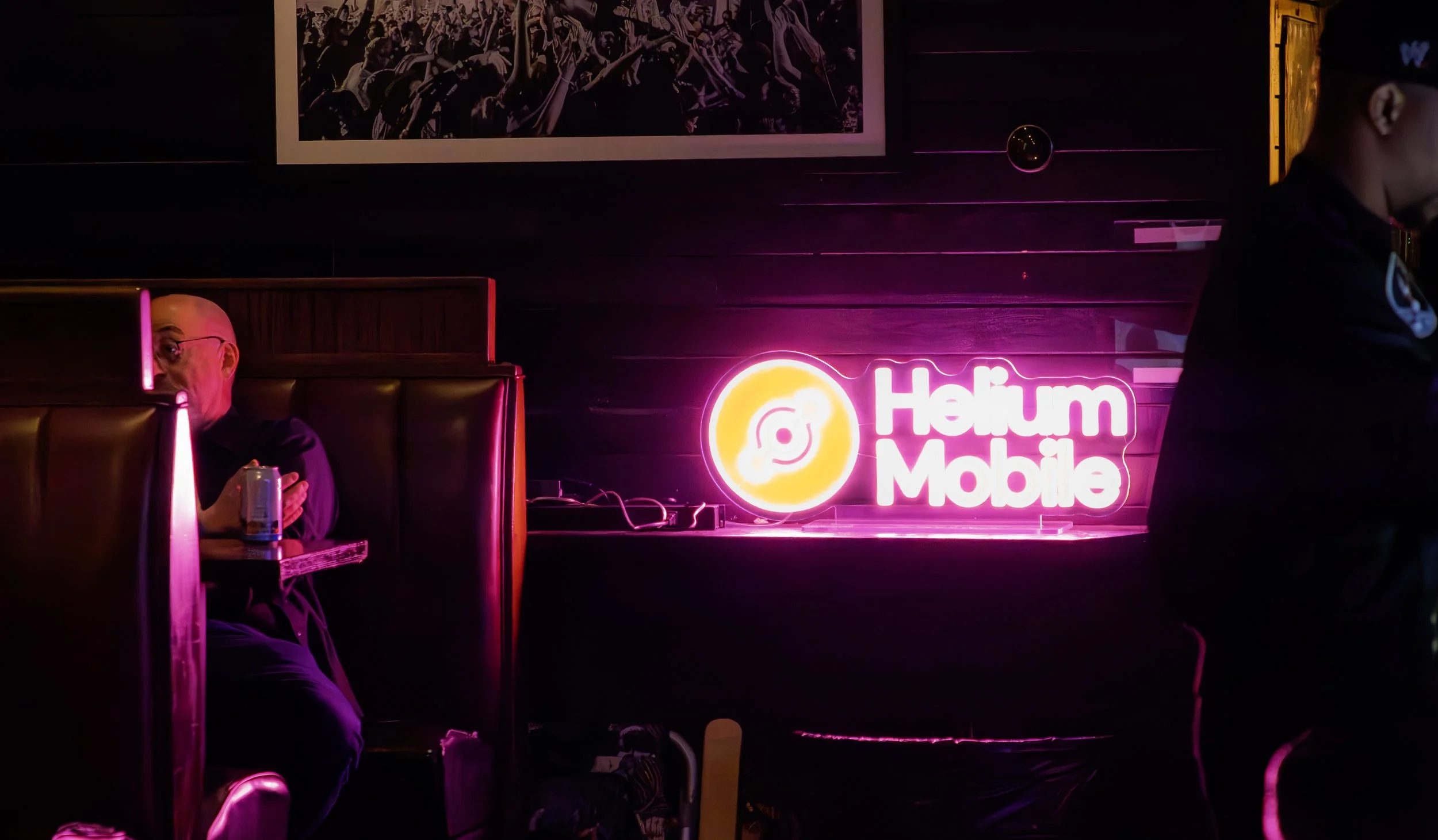 Helium Mobile x Empire Garage-10.jpg