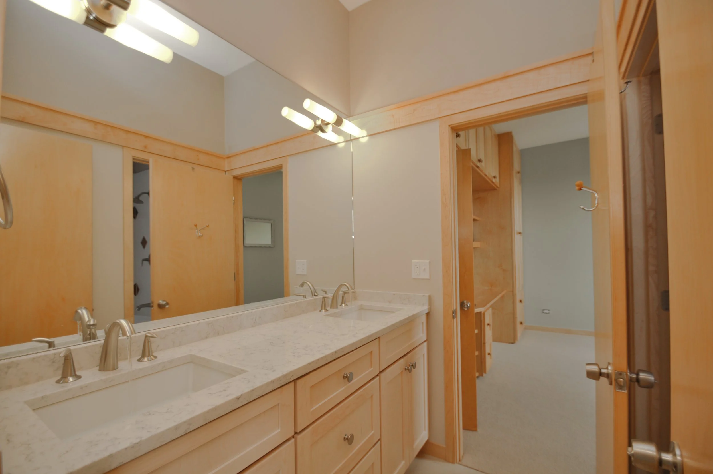 Burke Black Properties - Condominium - Bathroom Sink.jpg