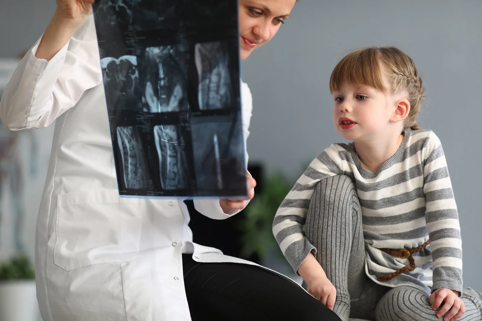 Scoliosis: Understanding the Condition and How Chiropractic Care Can Help