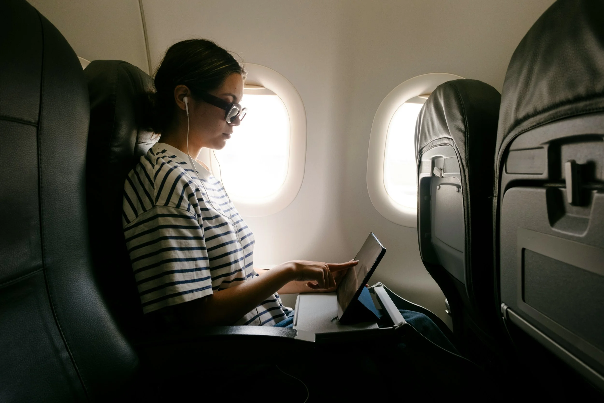Flying Without the Aches: A Chiropractor's Guide to Staying Comfortable on Airplanes