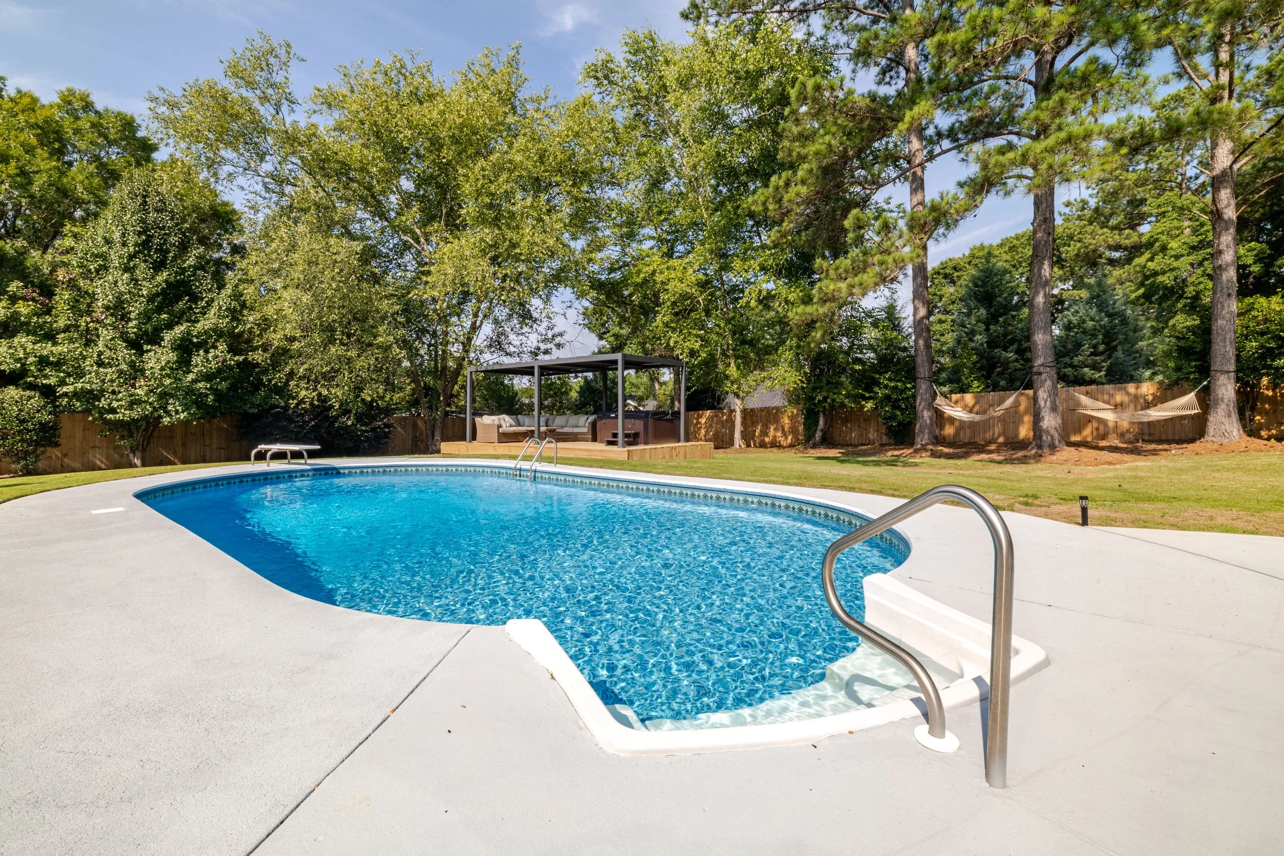pool.jpeg