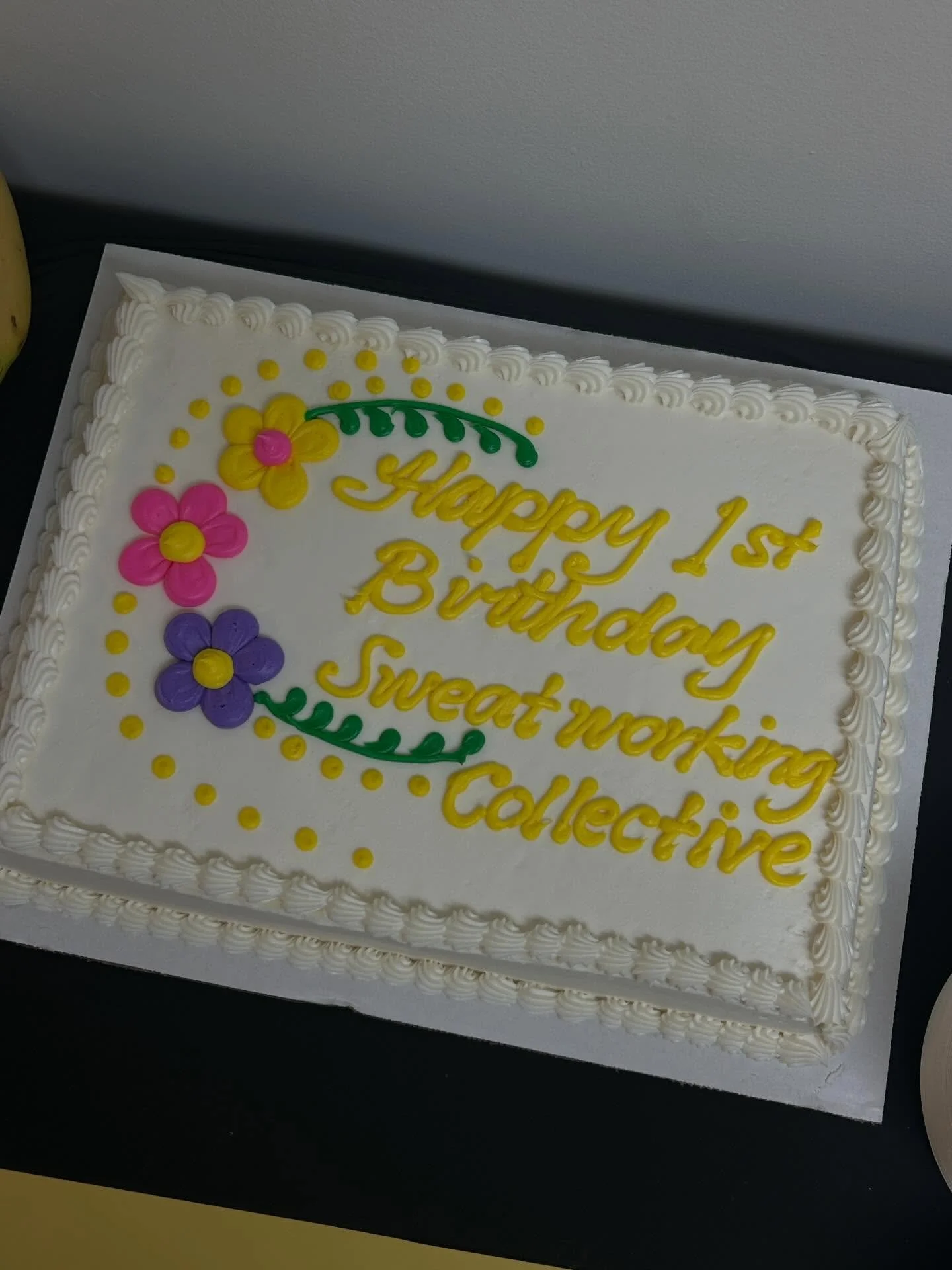 Moments from our 1st birthday celebration 🥺

We are still in awe at this amazing community. Thank you to everyone who came out and said hi on Saturday. We love you all!! 

Xoxo Sweatworking Collective 💛

#smallgymvancouver #yvrgym #womensonlygym