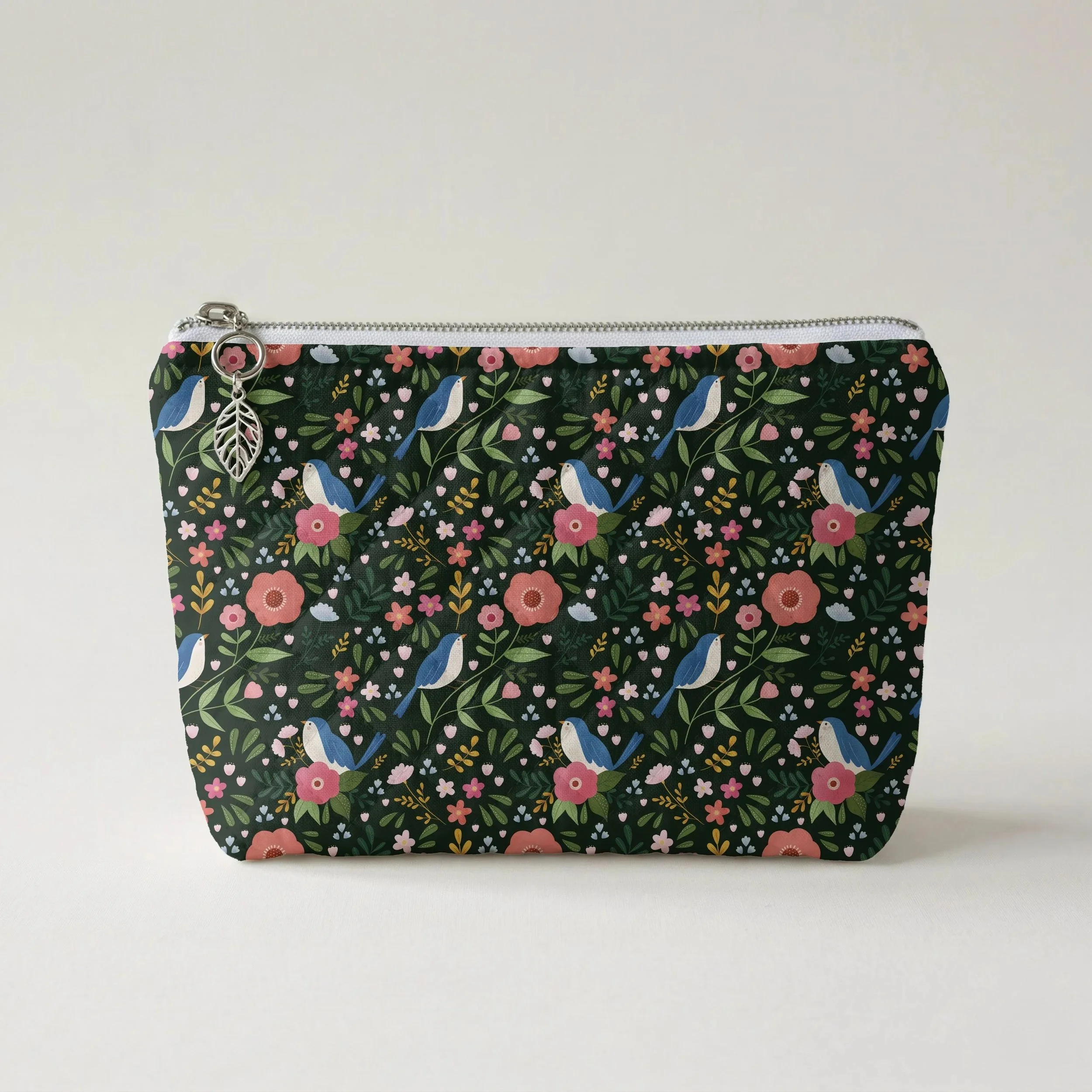 MC004-mockup-trousse.jpg
